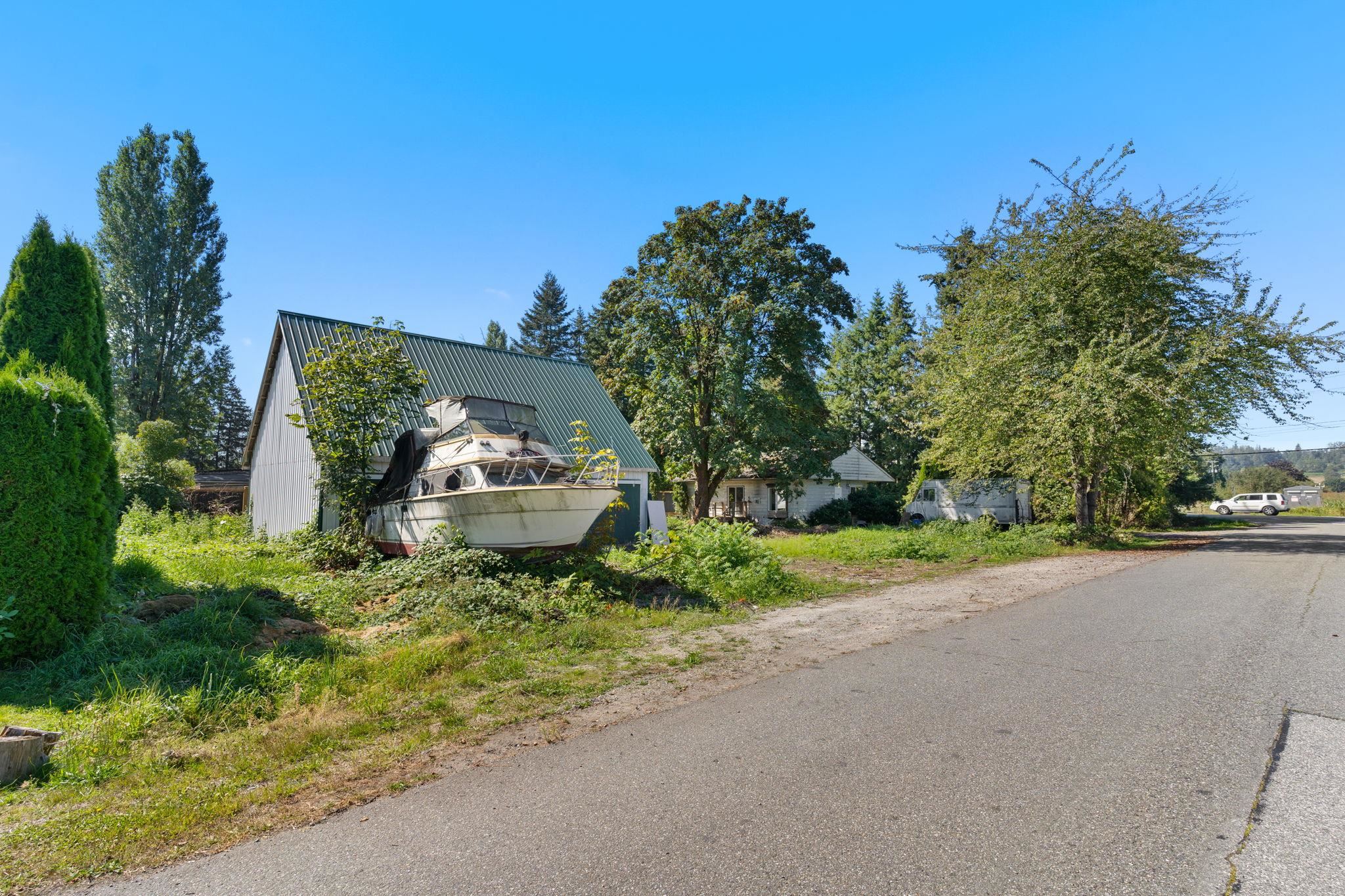 6934 Glover Road, Langley, Salmon River, V2Y 1X9 2