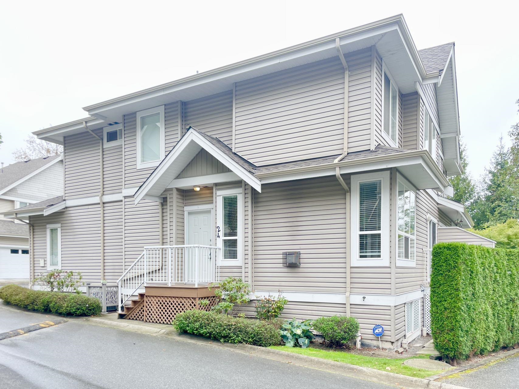 24 8568 209 Street, Langley, Walnut Grove, V1M 4C4 1