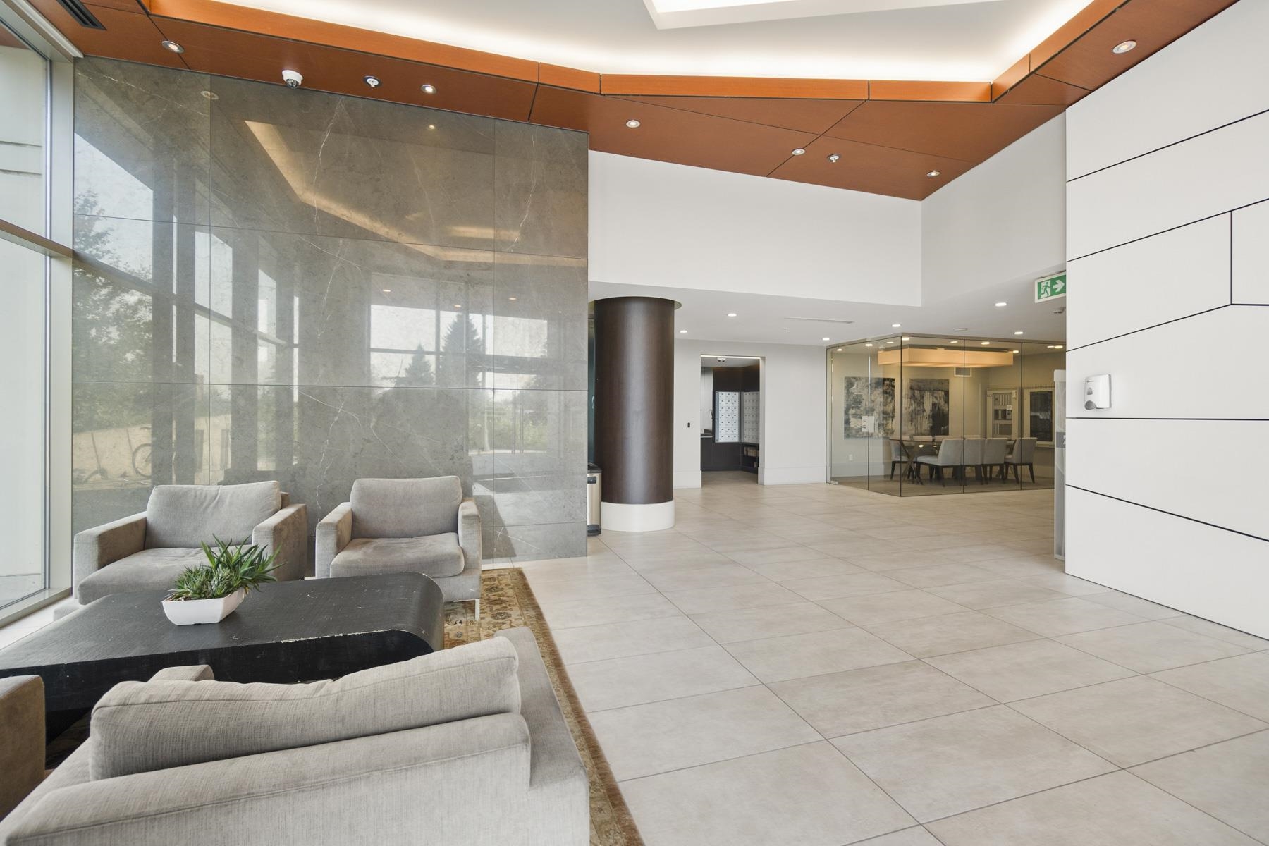 Listing image of 1405 1550 FERN STREET