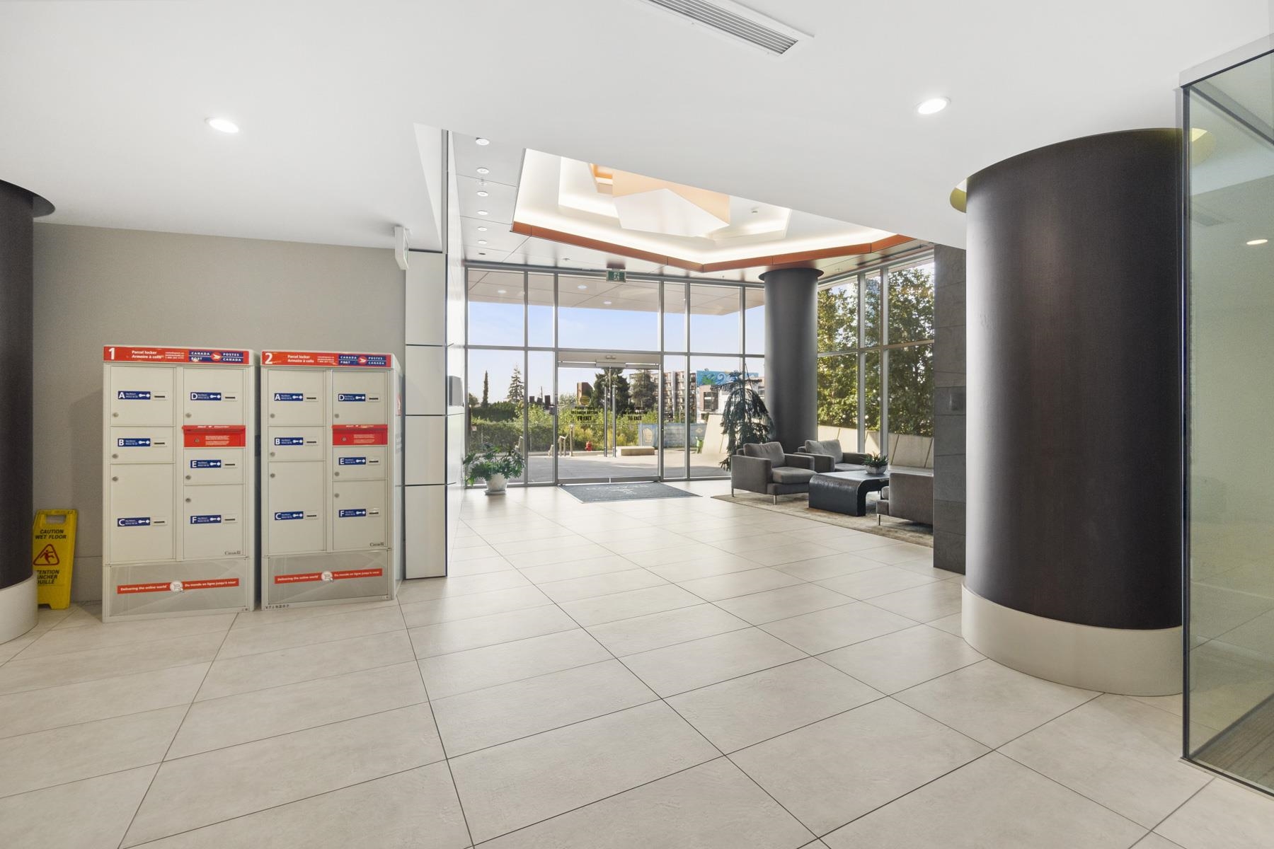 Listing image of 1405 1550 FERN STREET