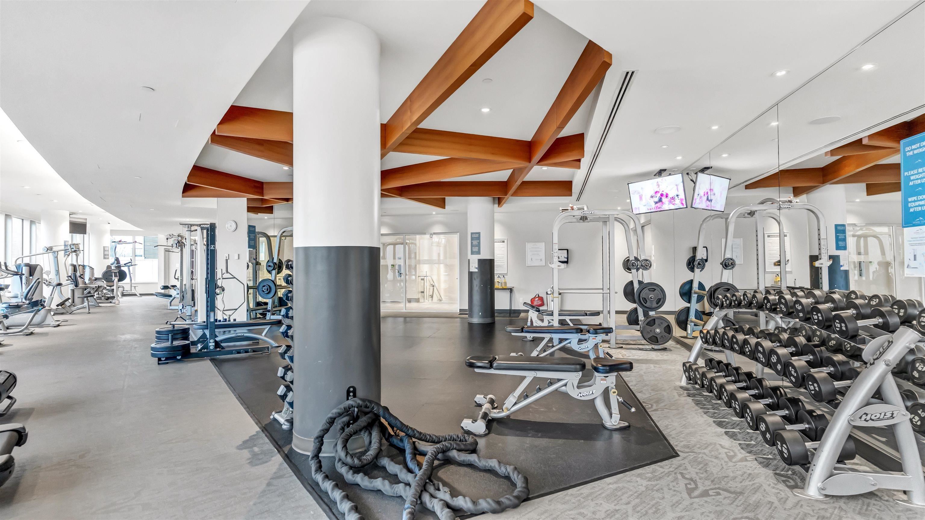 Listing image of 1405 1550 FERN STREET