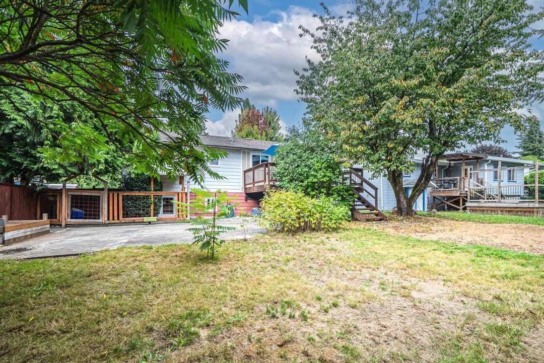 21166 119 Avenue, Maple Ridge, Southwest Maple Ridge, V2X 7N7 24