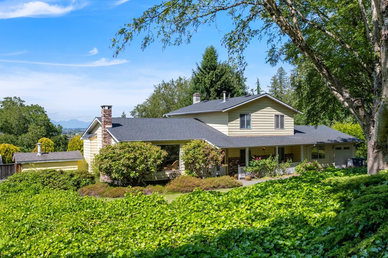 Grandview House with Acreage for sale:  5 bedroom 2,664 sq.ft. (Listed 2024-09-22)