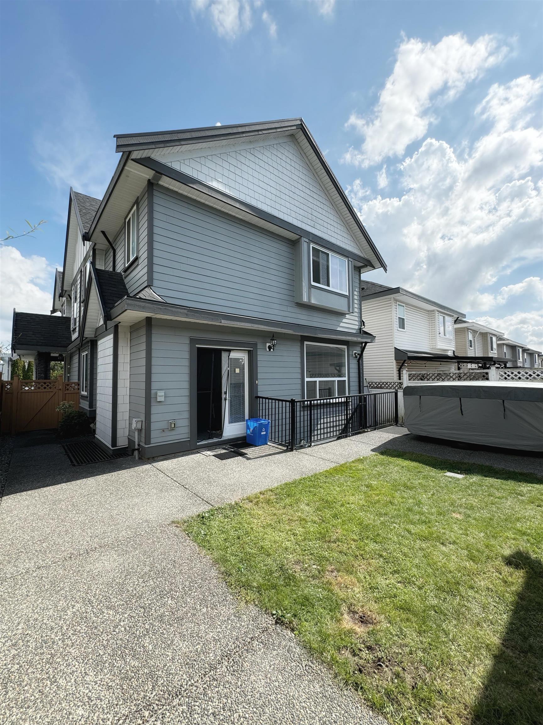 6989 206 Street, Langley, Willoughby Heights, V2Y 0W4 25