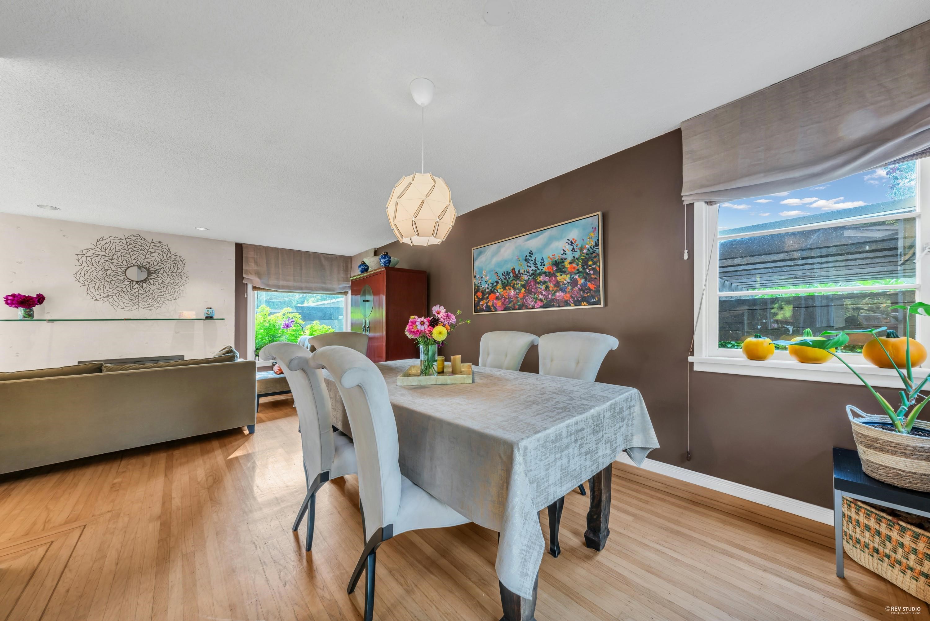 1185 13th Street, West Vancouver, Ambleside, V7T 2P6 6