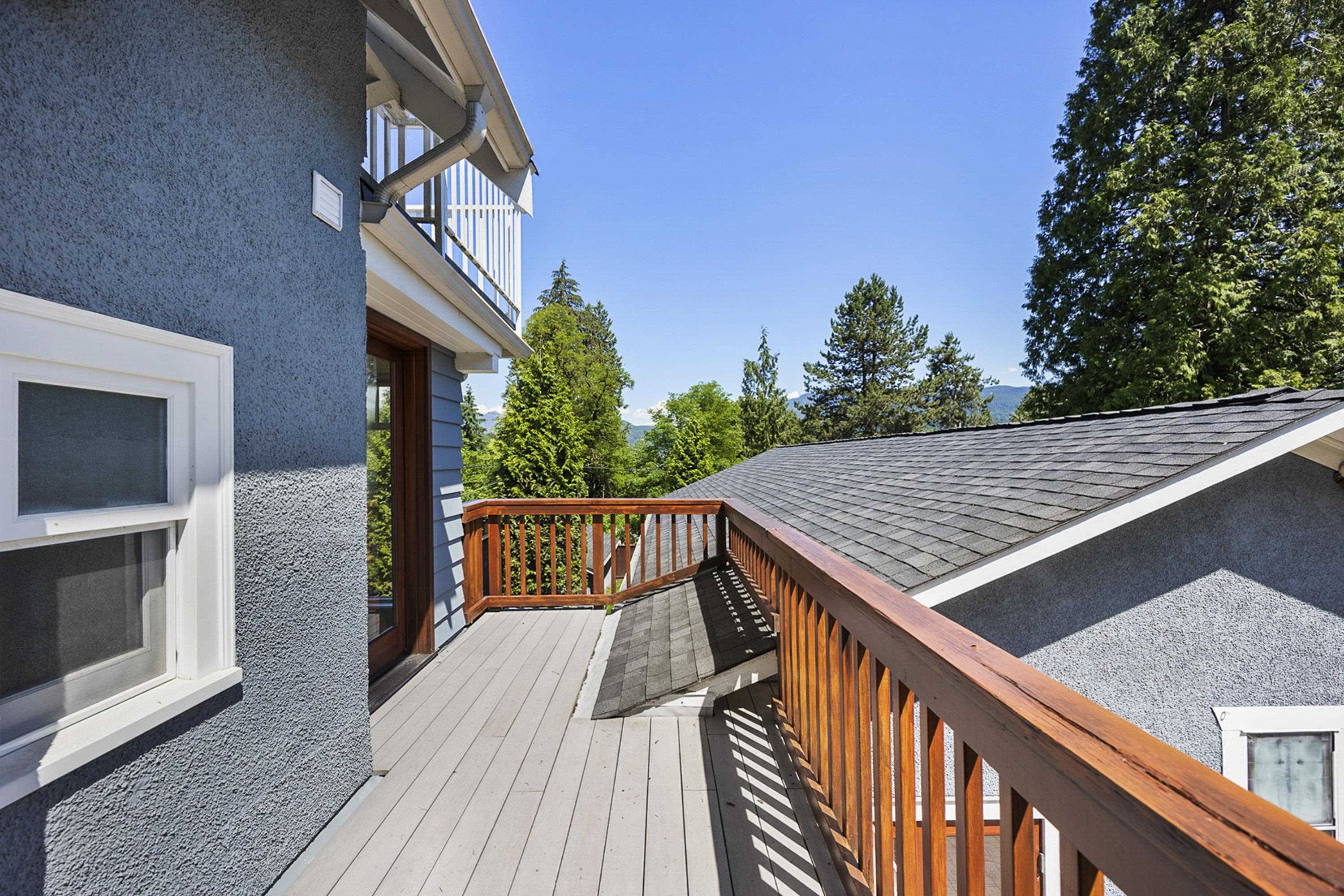 2210 St George Street, Port Moody, Port Moody Centre, V3H 2G2 38