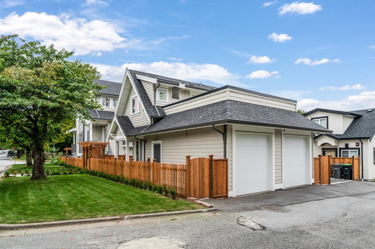 2705 E 40th Avenue, Vancouver, Collingwood VE, V5R 3M8 28