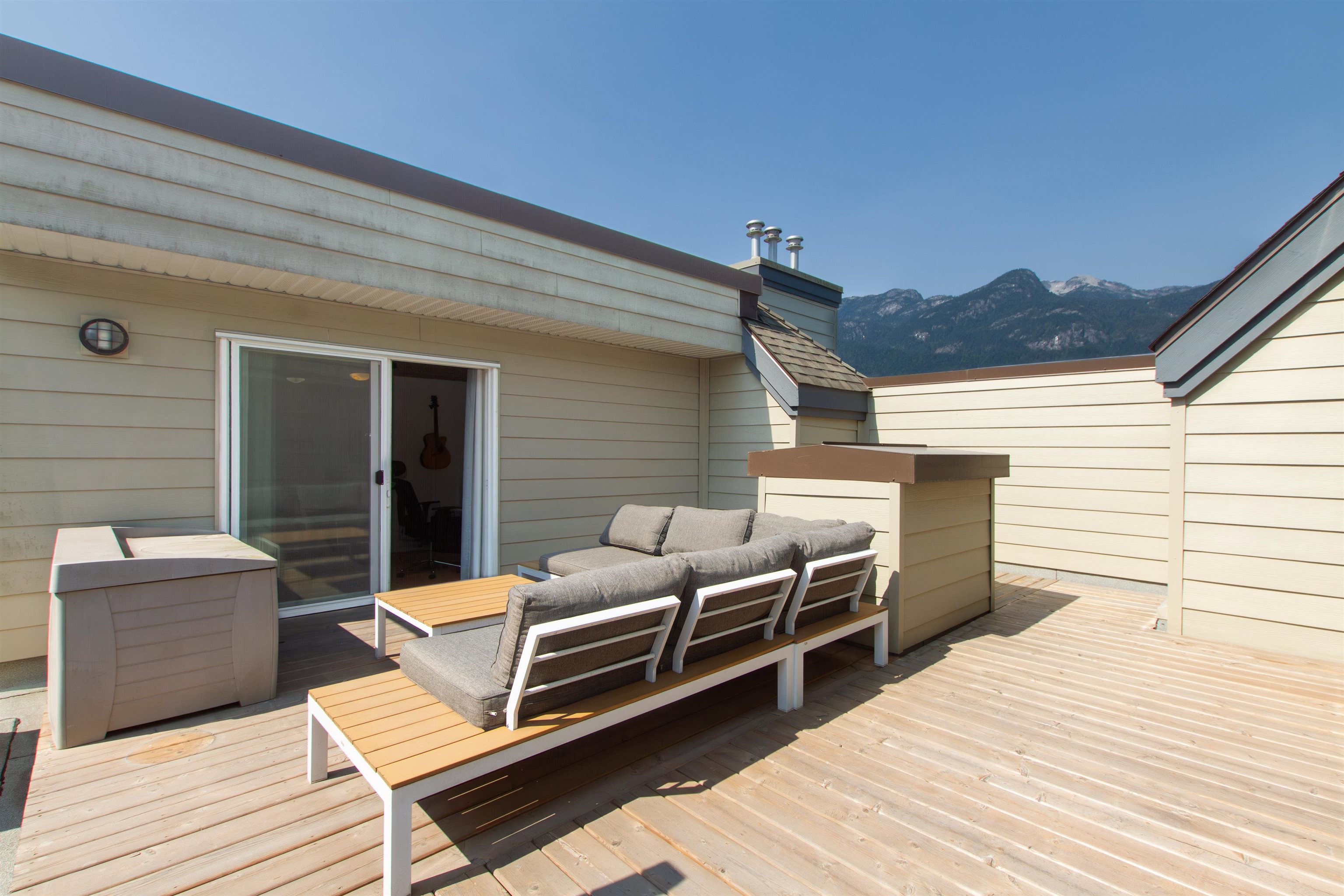 304 1466 Pemberton Avenue, Squamish, Downtown SQ, V8B 0K1 21