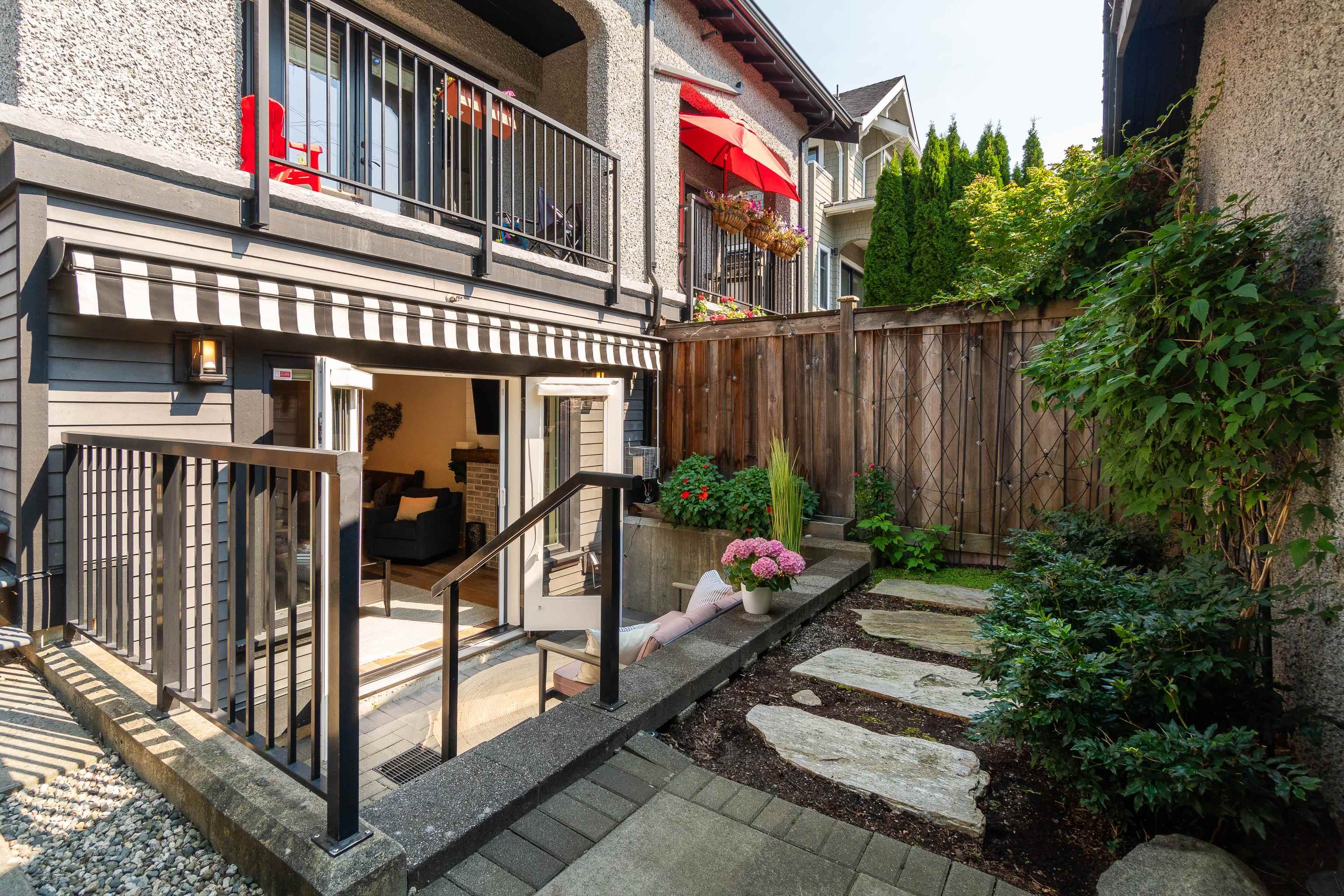 2438 W 8th Avenue, Vancouver, Kitsilano, V6K 2B1 12