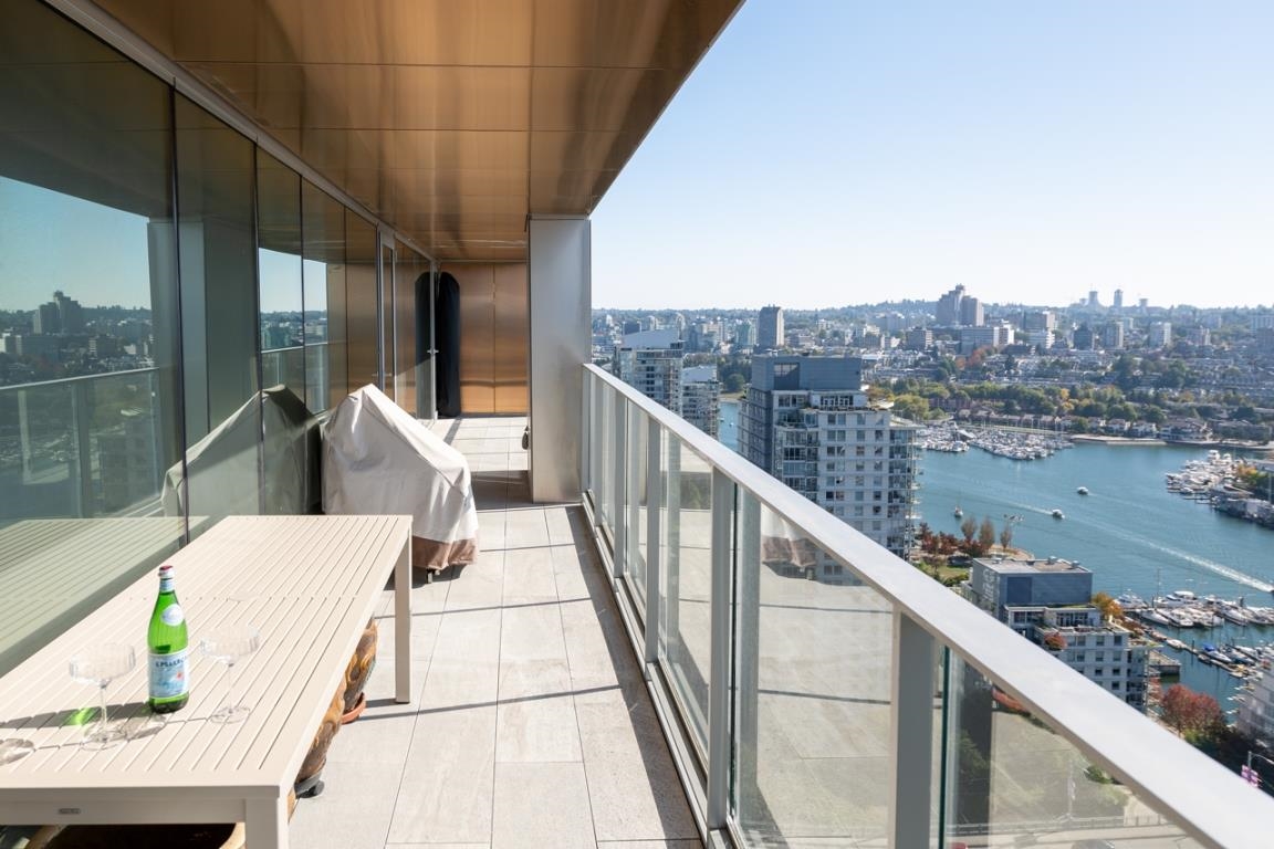 3302 1480 Howe Street, Vancouver, Yaletown, V6Z 0G5 10