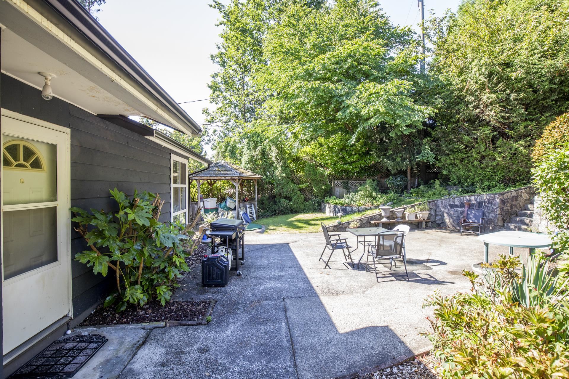 1450 Briarlynn Crescent, North Vancouver, Westlynn, V7J 3G5 22