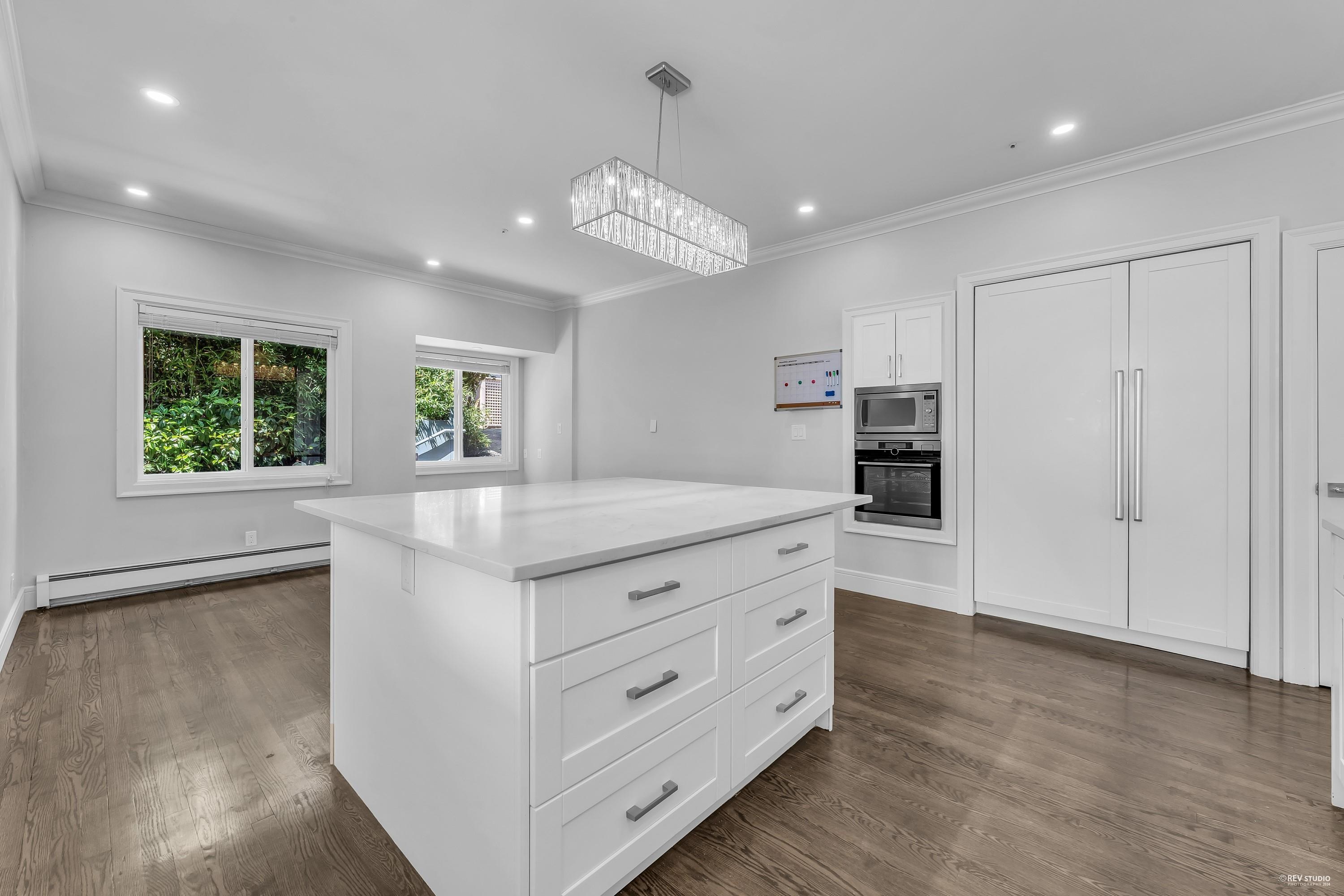 2611 Westhill Way, West Vancouver, Westhill, V7S 3G9 21