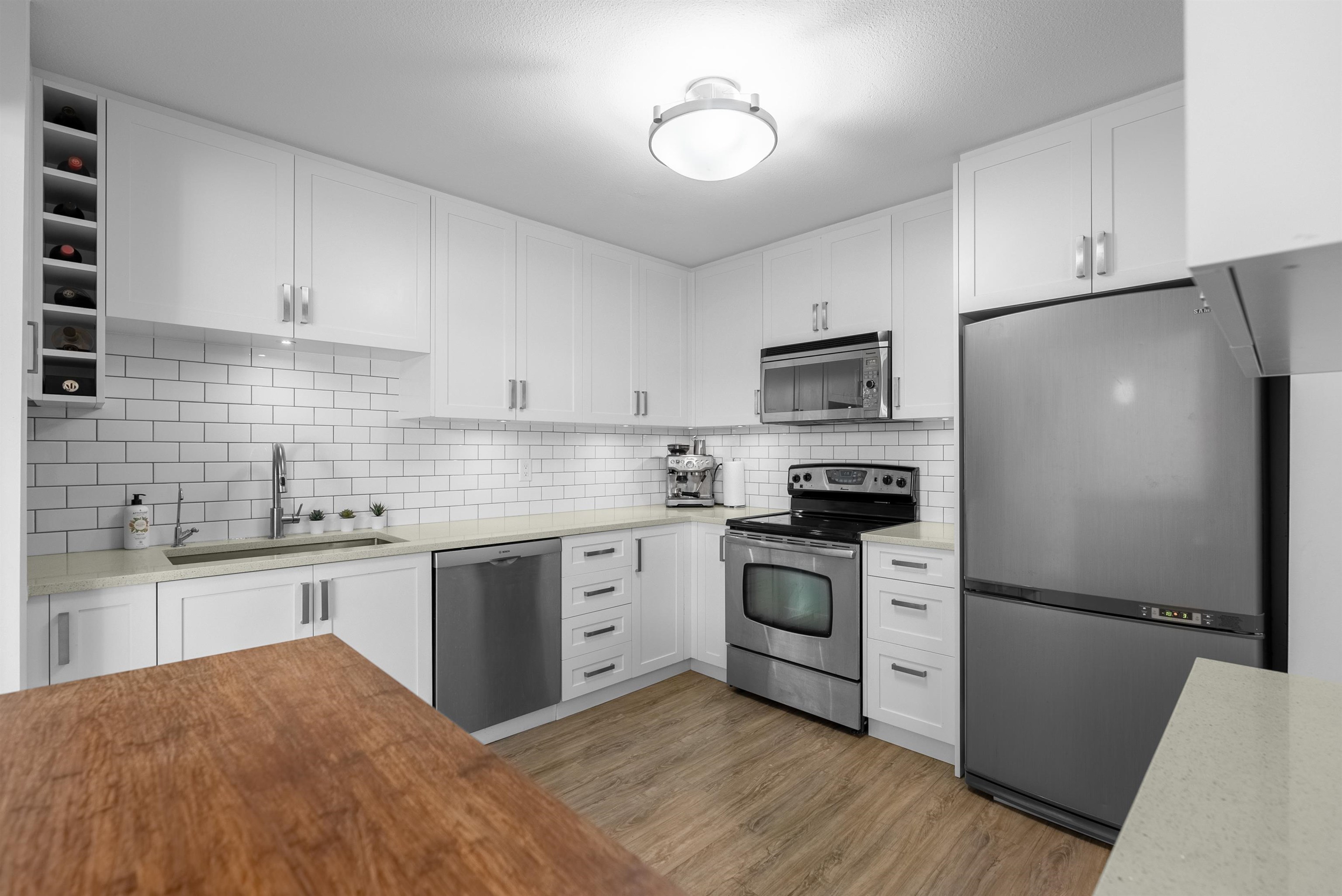 Brighouse Apartment/Condo for sale: Tiffany Grand 2 bedroom 1,124 sq.ft. (Listed 2024-09-12)
