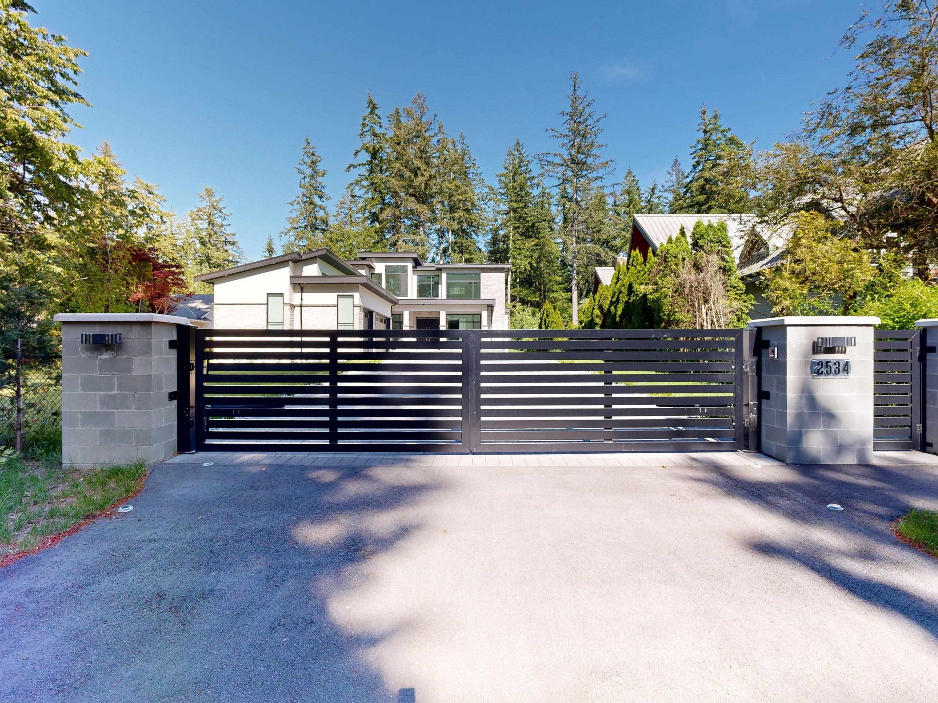 2534 140 Street, Surrey, Sunnyside Park Surrey, V4P 2C6 1