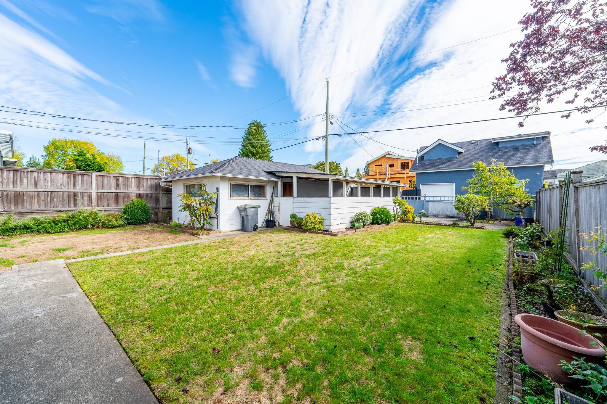 6758 Killarney Street, Vancouver, Killarney VE, V5S 2Y3 18