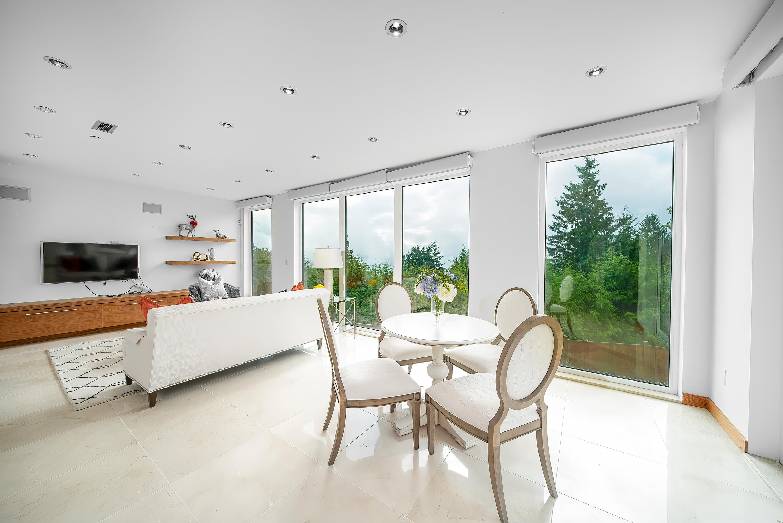 Listing image of 518 BALLANTREE PLACE