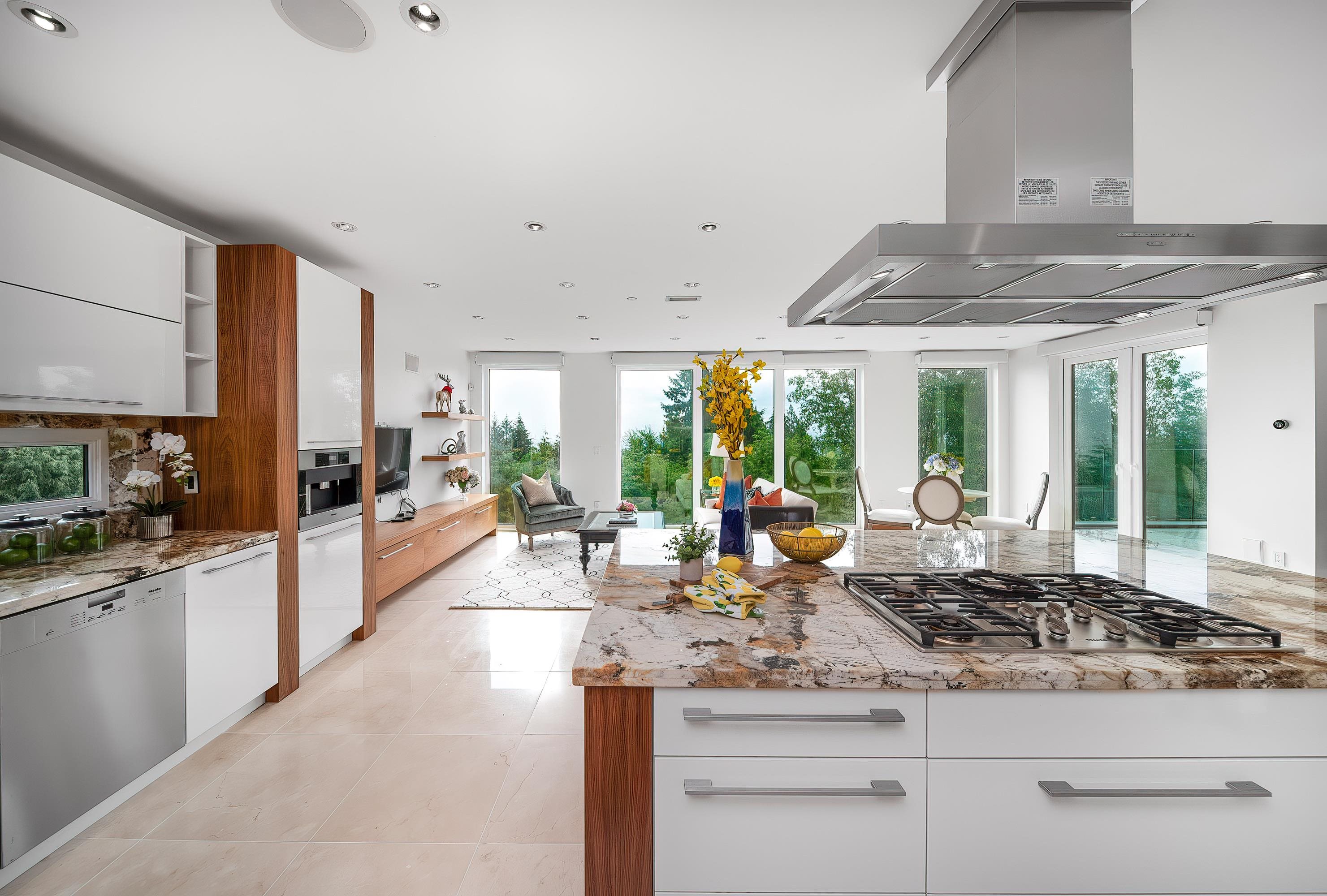 Listing image of 518 BALLANTREE PLACE