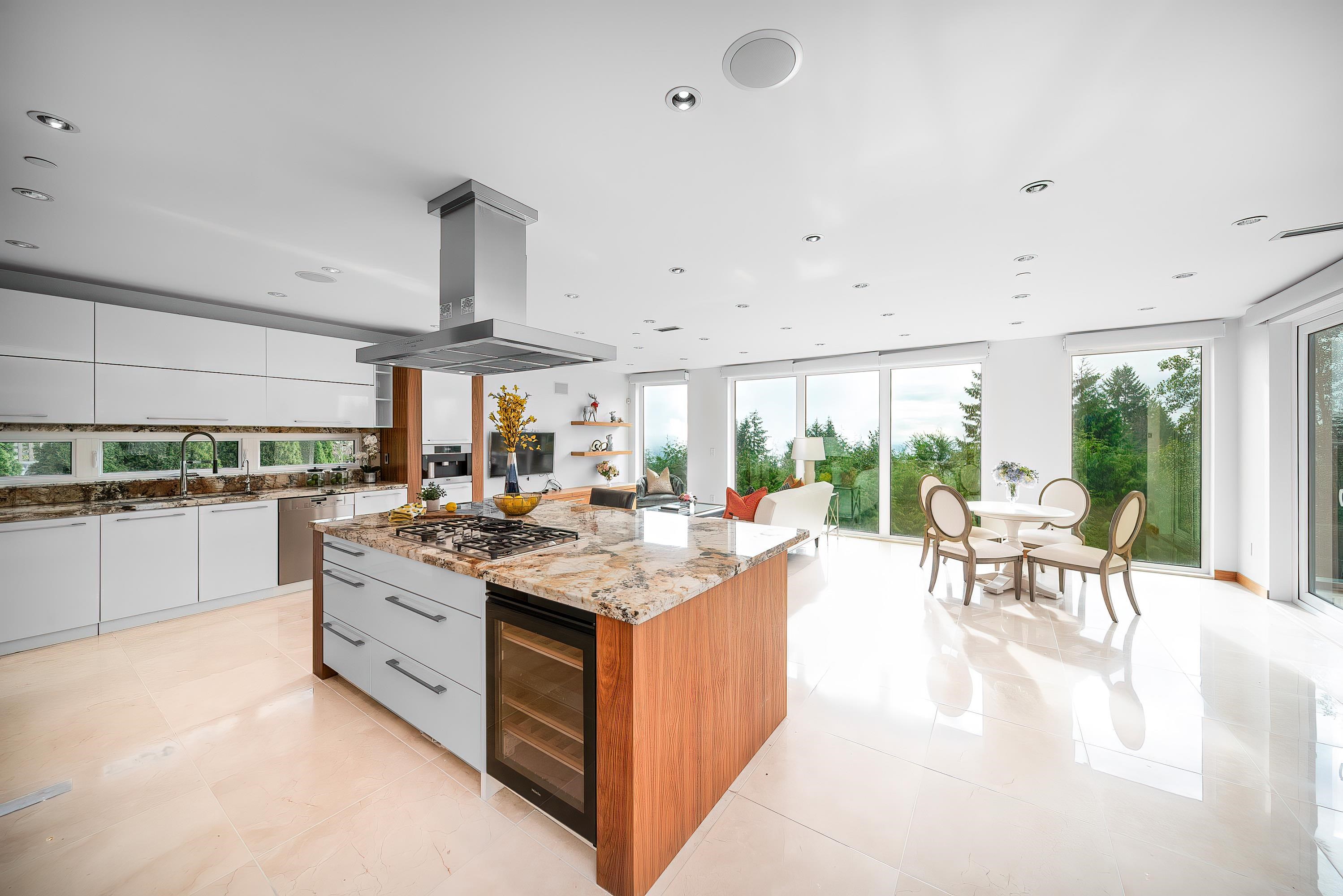 Listing image of 518 BALLANTREE PLACE