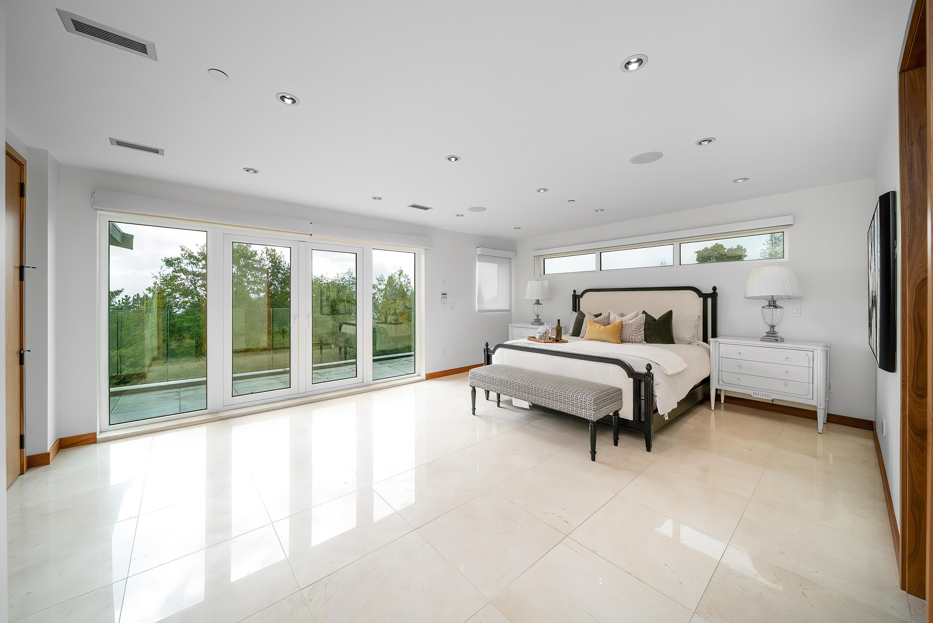 Listing image of 518 BALLANTREE PLACE