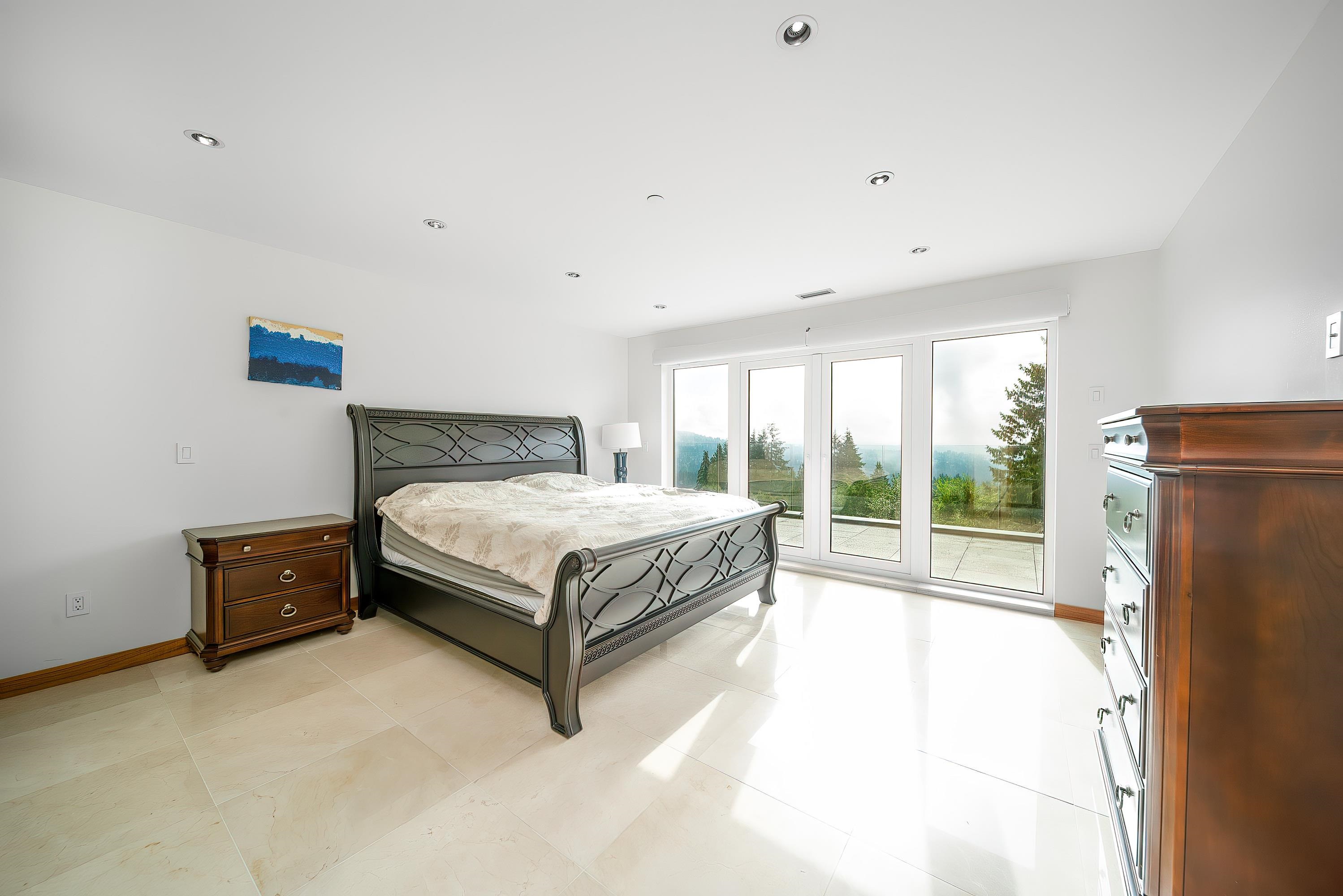 Listing image of 518 BALLANTREE PLACE