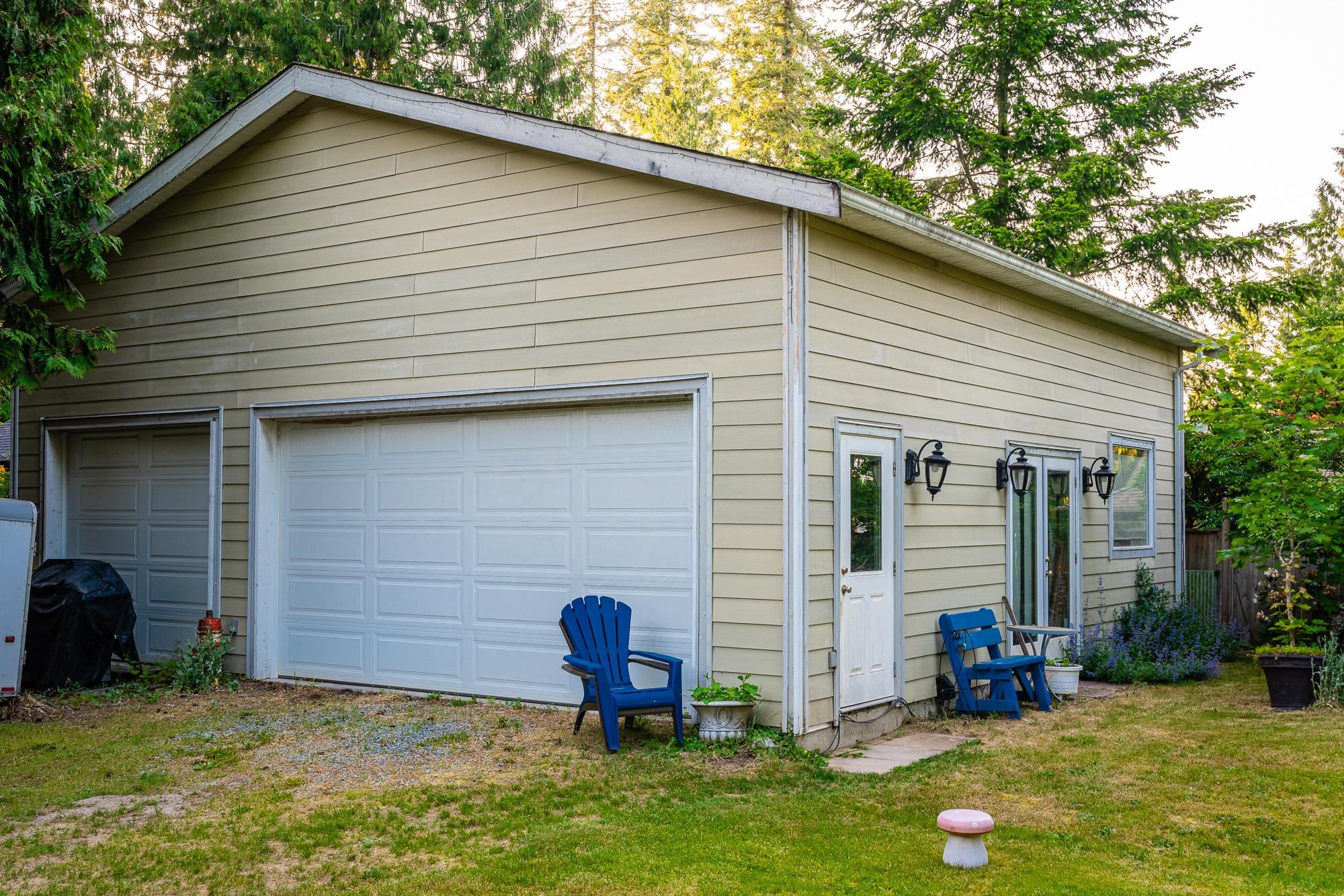 20951 45a Avenue, Langley, Langley City, V3A 3G6 1