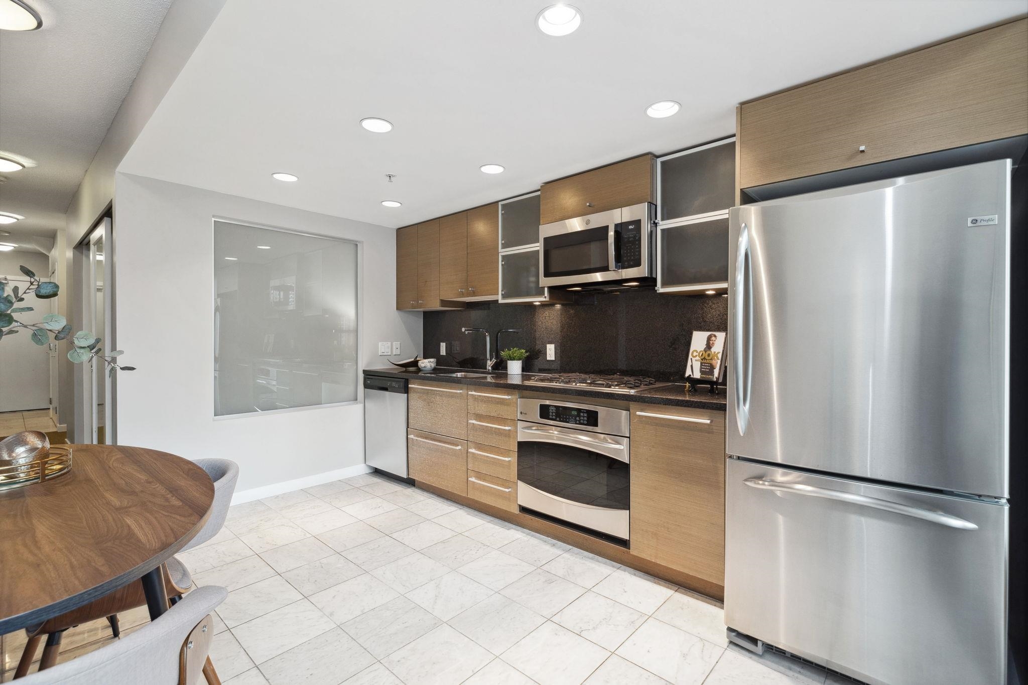 504 833 Seymour Street, Vancouver, Downtown VW, V6B 0G4 3