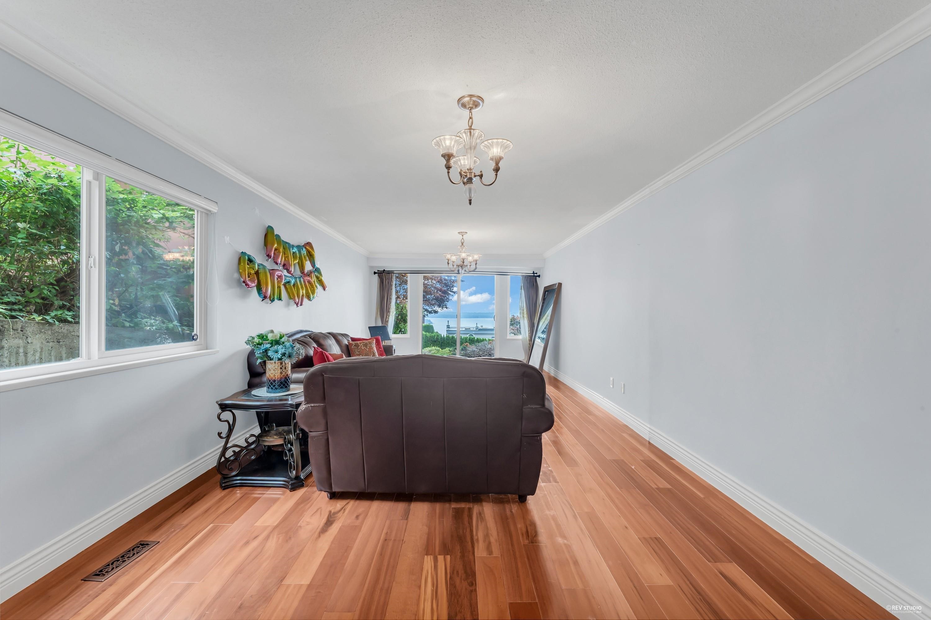 2171 Westhill Wynd, West Vancouver, Westhill, V7S 2Z3 28