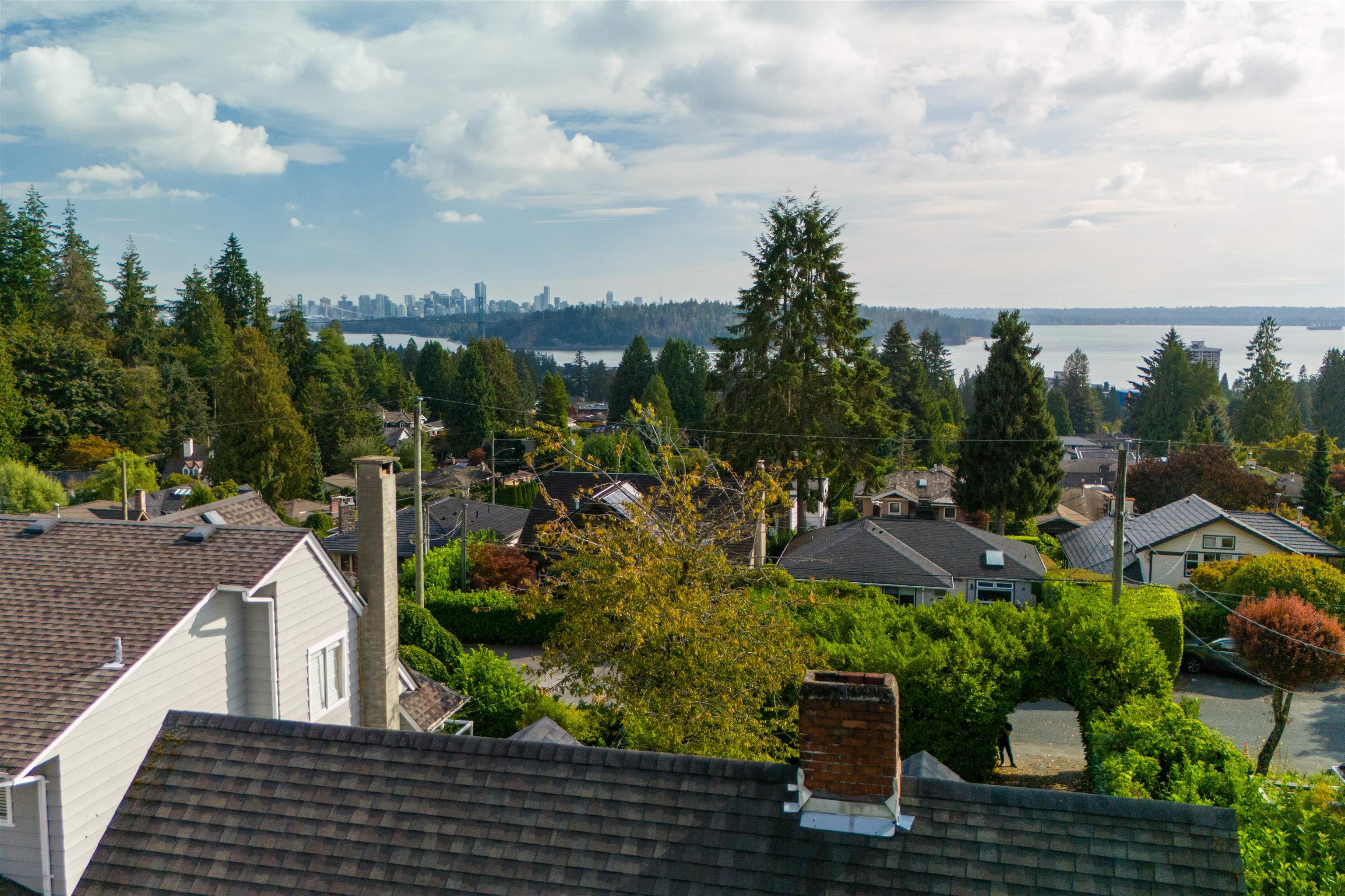 1427 Lawson Avenue, West Vancouver, Ambleside, V7T 2E9 9