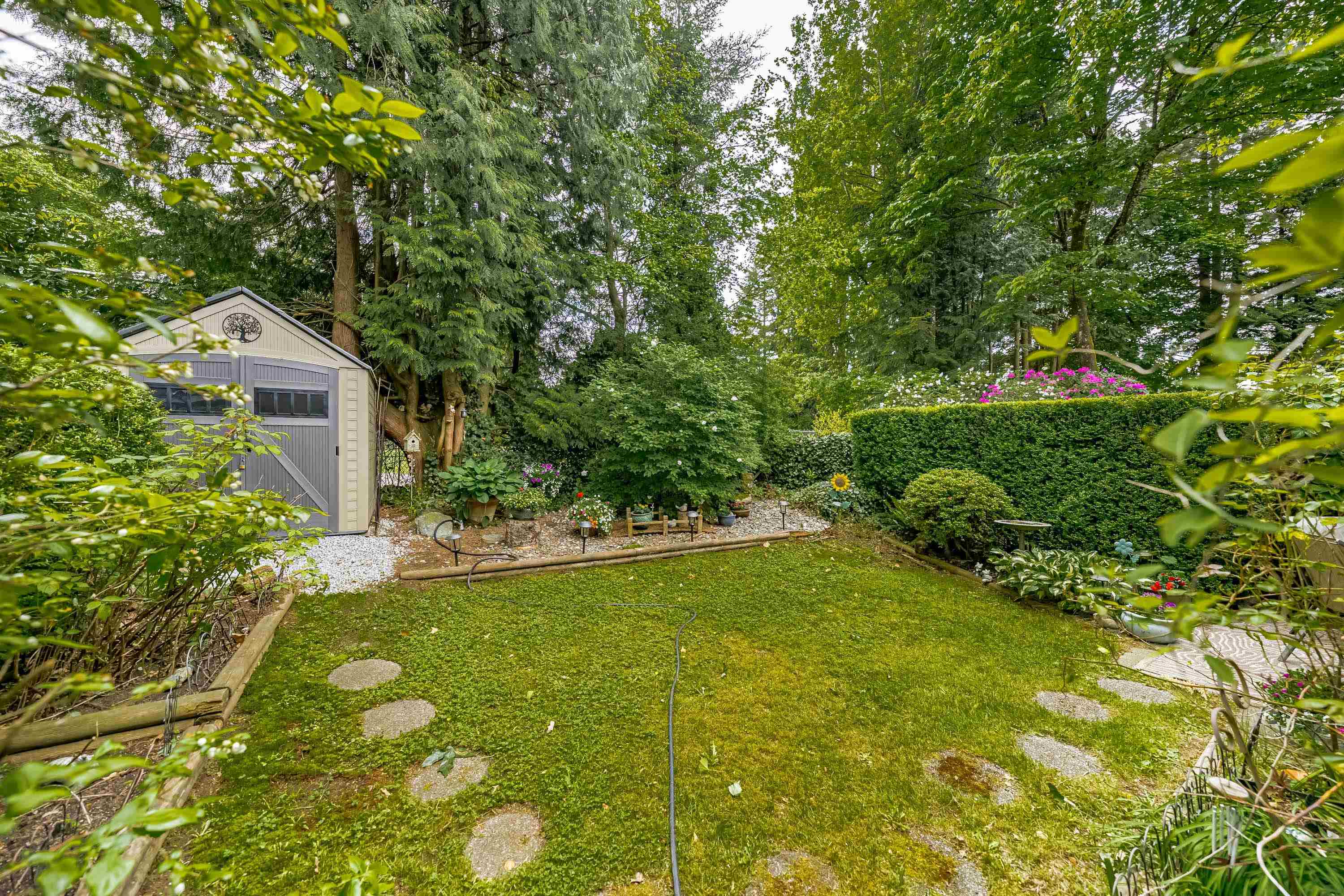 11944 214 Street, Maple Ridge, West Central, V2X 8M7 5