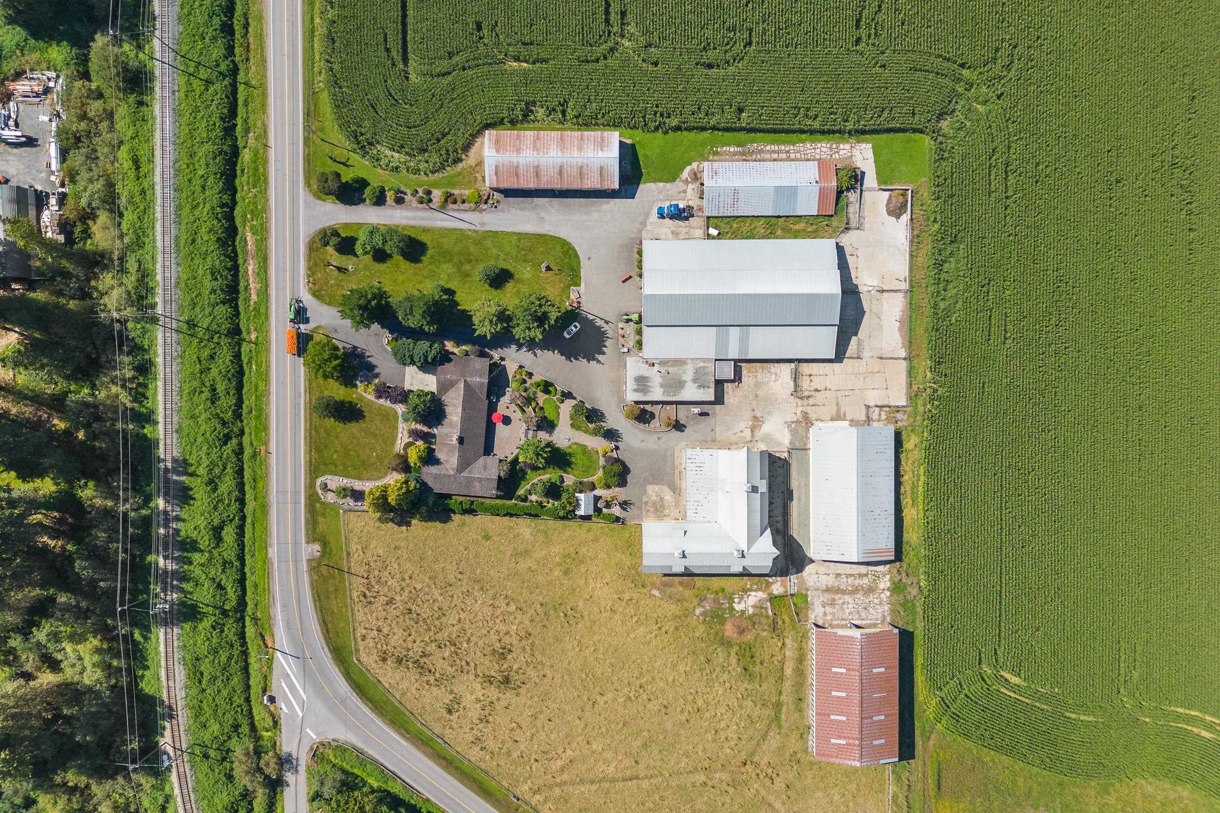 39539 Vye Road, Abbotsford, Sumas Prairie, V3G 1Z8 2