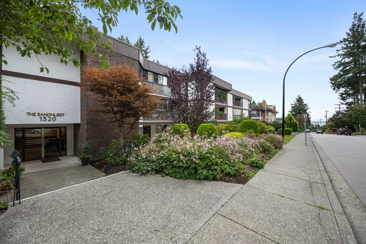 White Rock Apartment/Condo for sale:  2 bedroom 1,006 sq.ft. (Listed 2024-09-21)