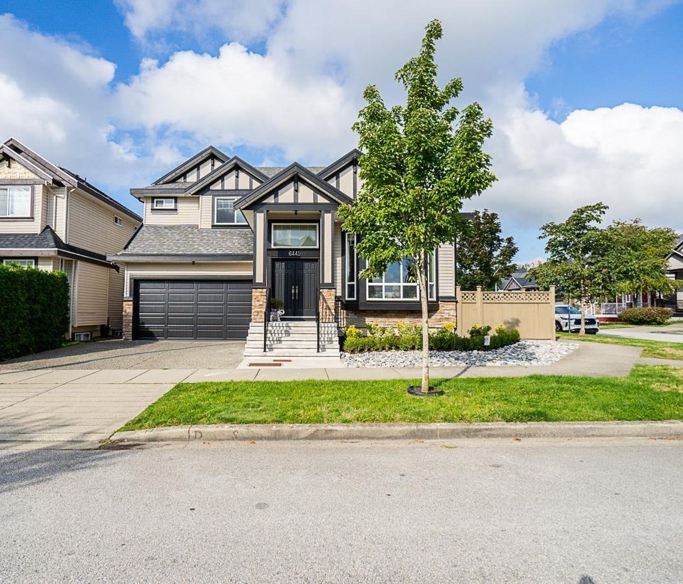 6449 173a Street, Surrey, Cloverdale BC, V3S 0P5 1