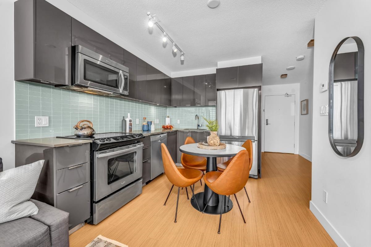 811 1325 Rolston Street, Vancouver, Downtown VW, V6B 0M2 5