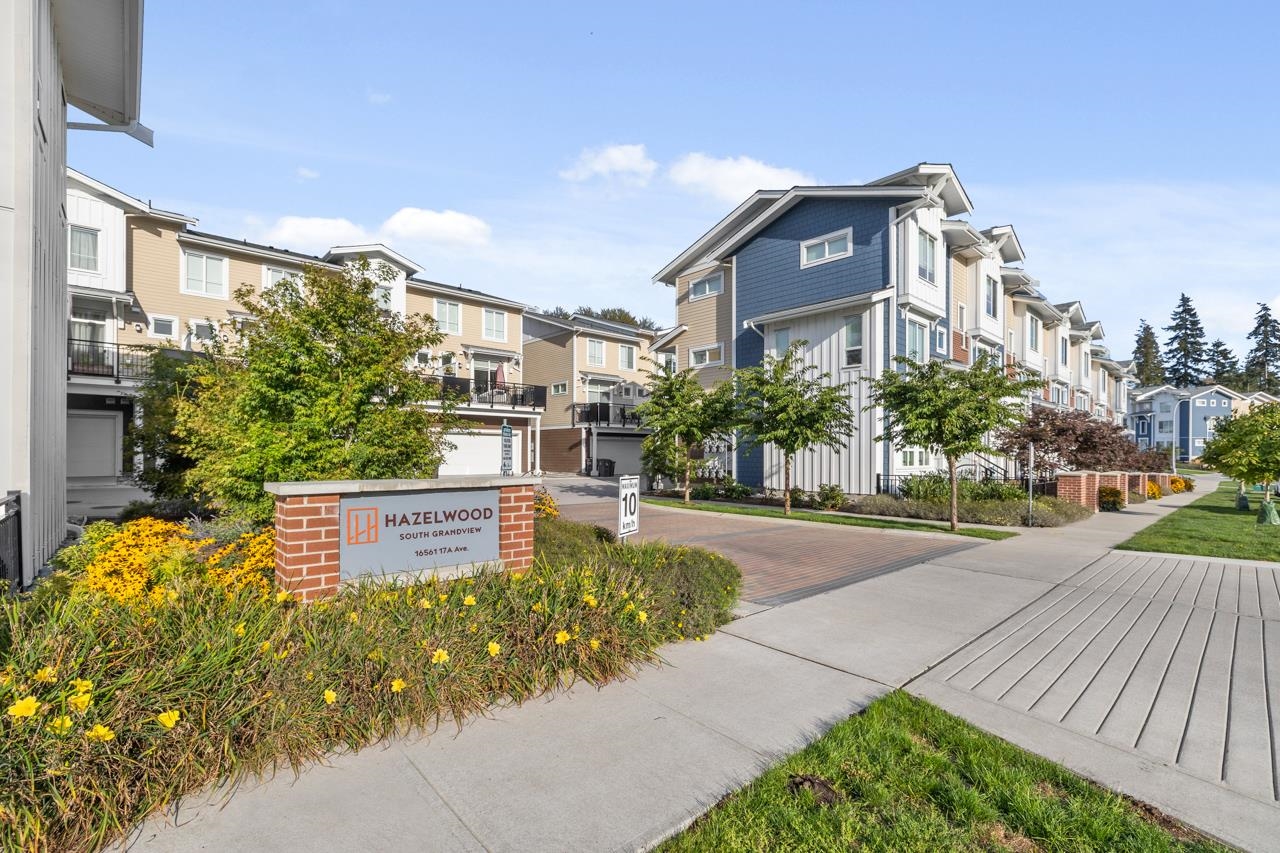 Grandview Surrey Townhouse for sale:  3 bedroom 1,491 sq.ft. (Listed 2024-09-18)