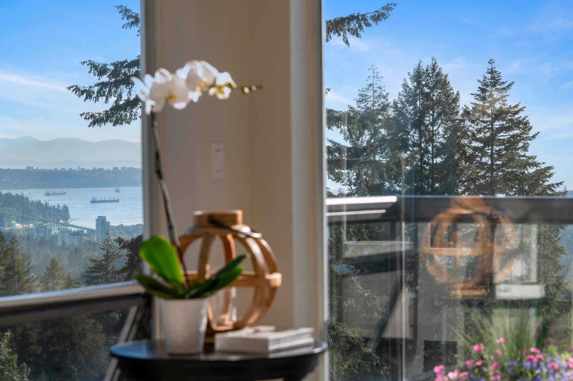 4210 Starlight Way, North Vancouver, Upper Delbrook, V7N 4L5 26