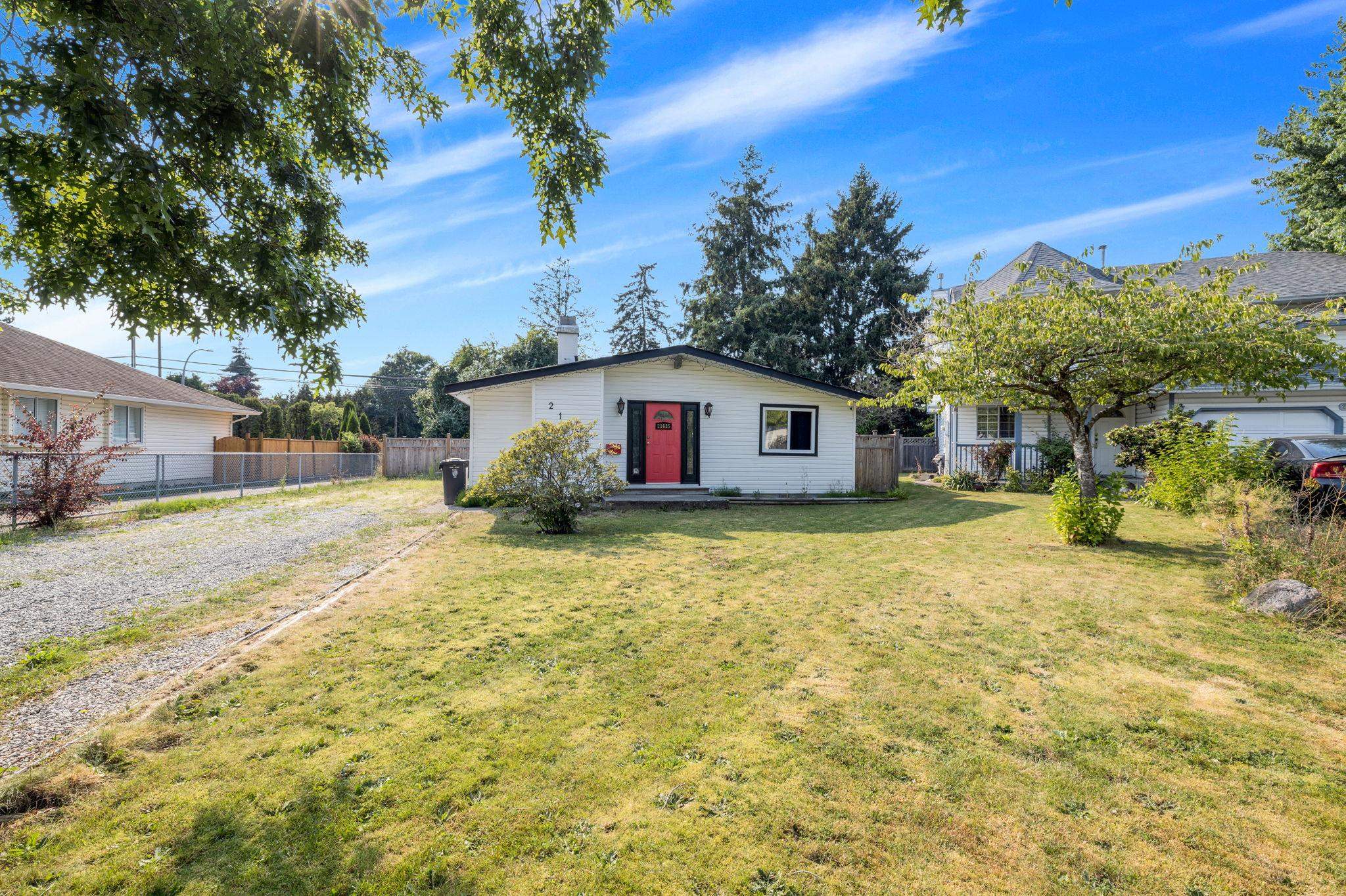 21635 50a Avenue, Langley, Murrayville, V3A 8W9 1