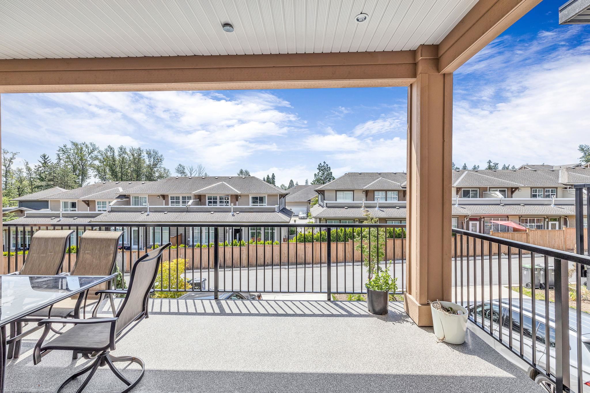 21038 72 Avenue, Langley, Willoughby Heights, V2Y 0T3 18