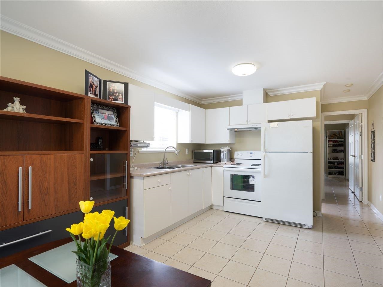 Listing image of 2052 WESTVIEW DRIVE
