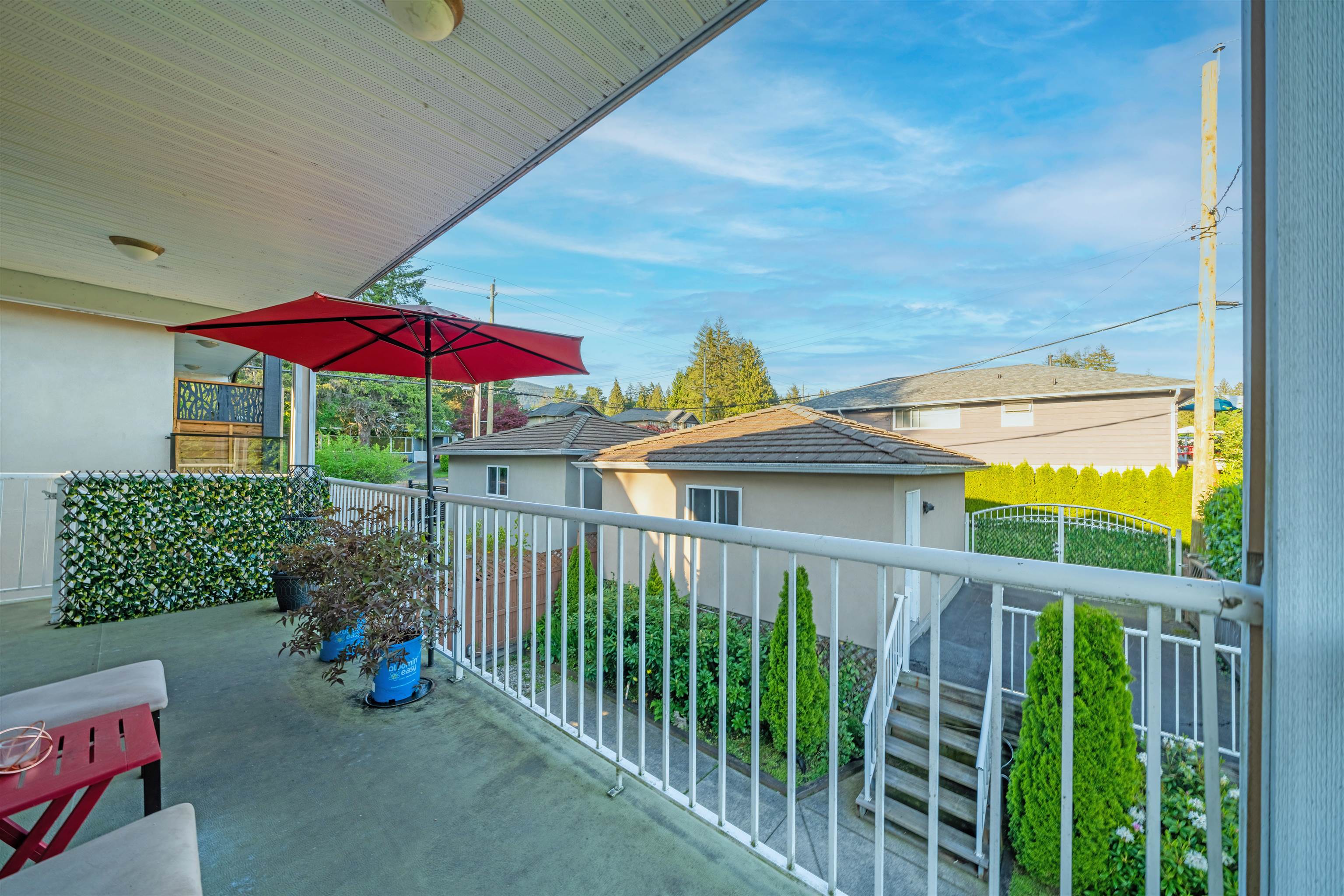 Listing image of 2052 WESTVIEW DRIVE