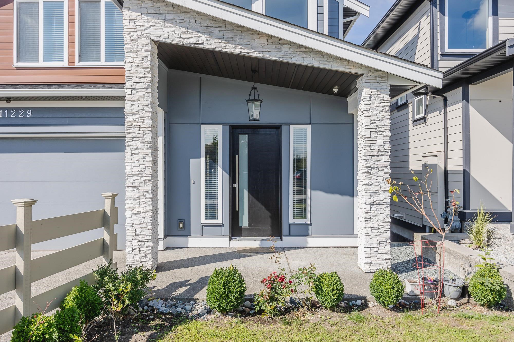 11229 238 Street, Maple Ridge, Cottonwood MR, V2W 1V4 1