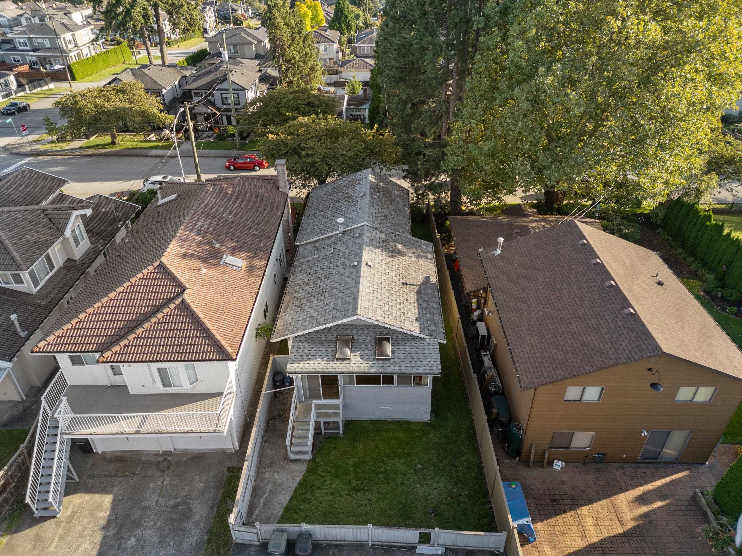 5555 Clinton Street, Burnaby, South Slope, V5J 2L9 39