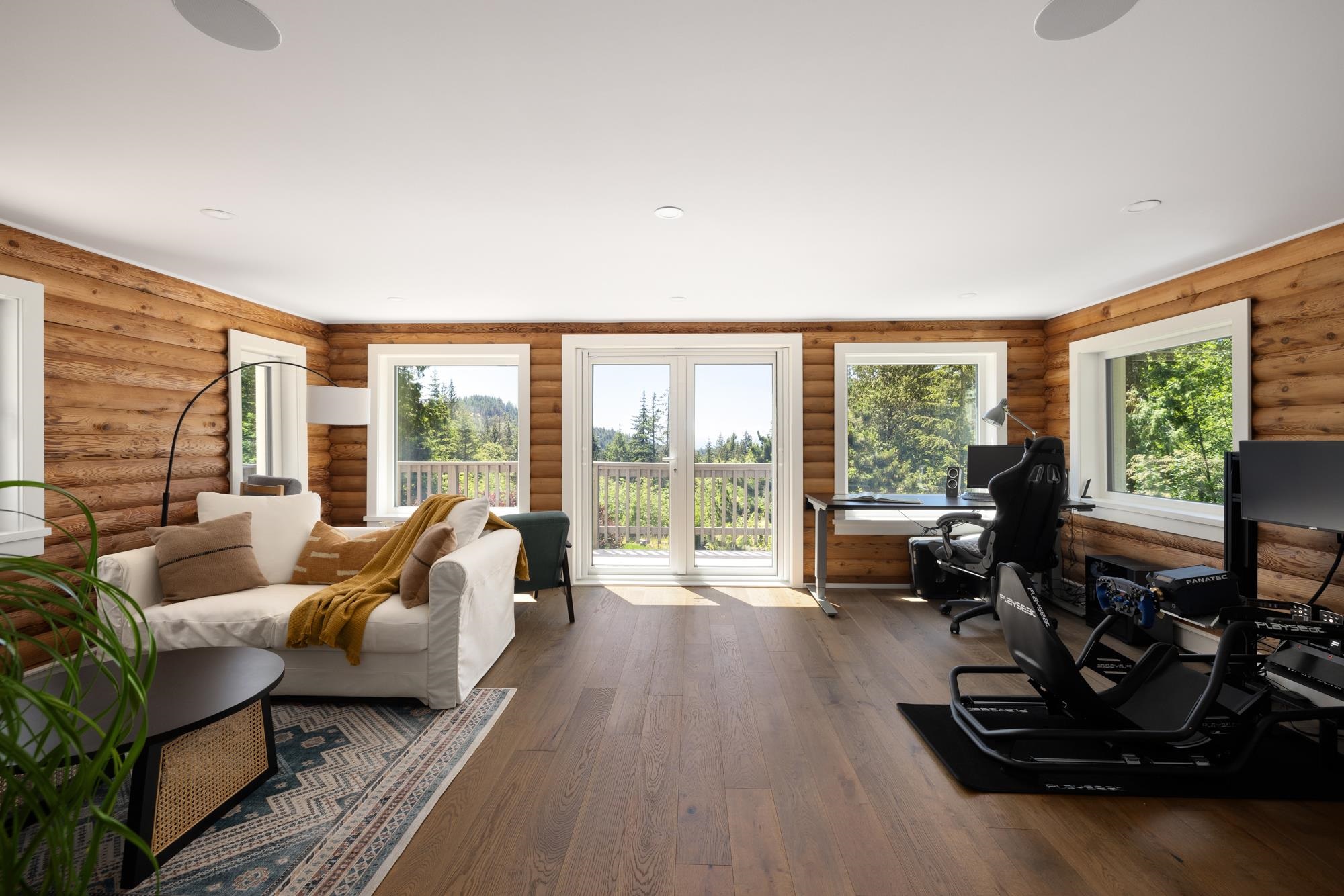 Listing image of 650 LAURA ROAD