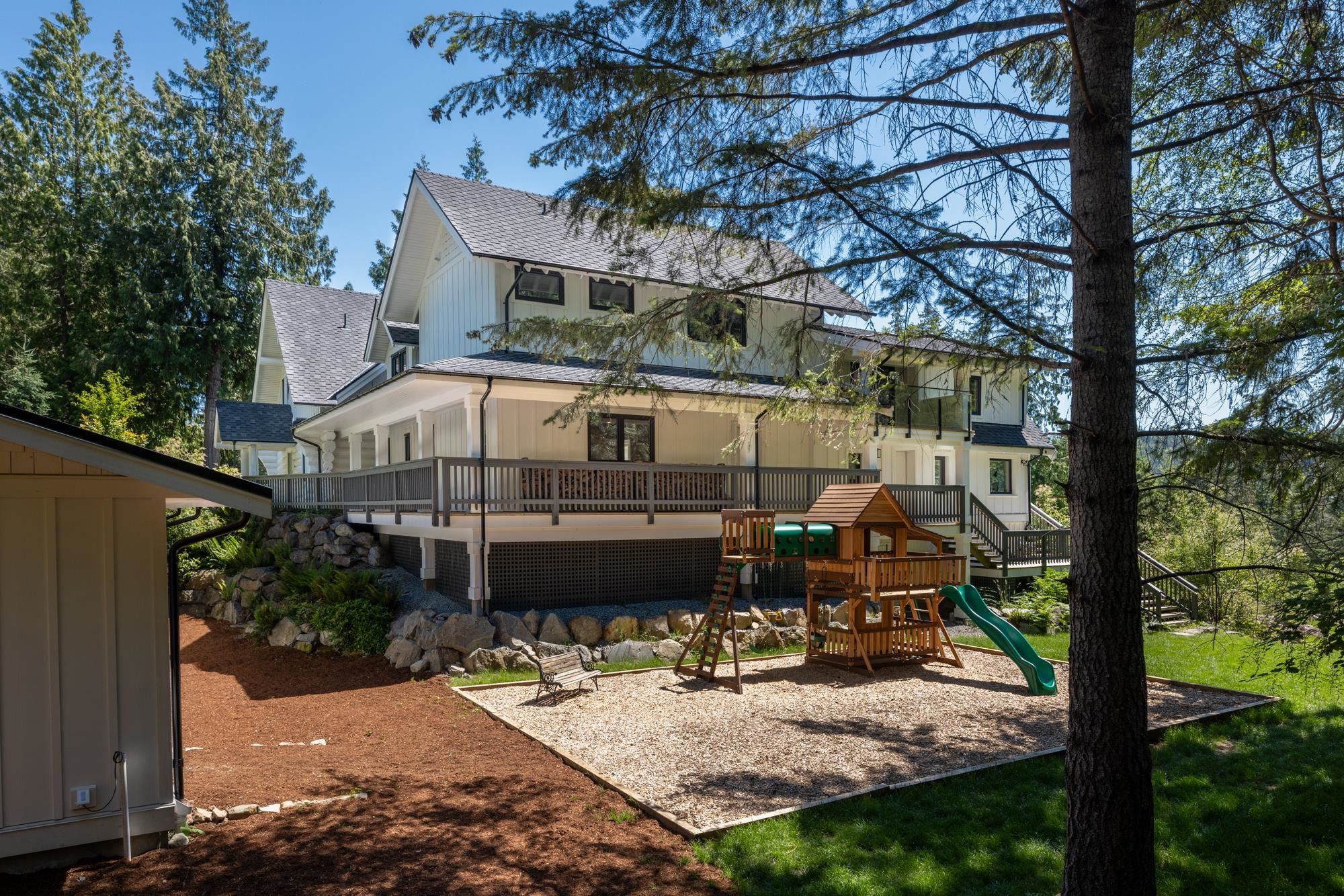 Listing image of 650 LAURA ROAD