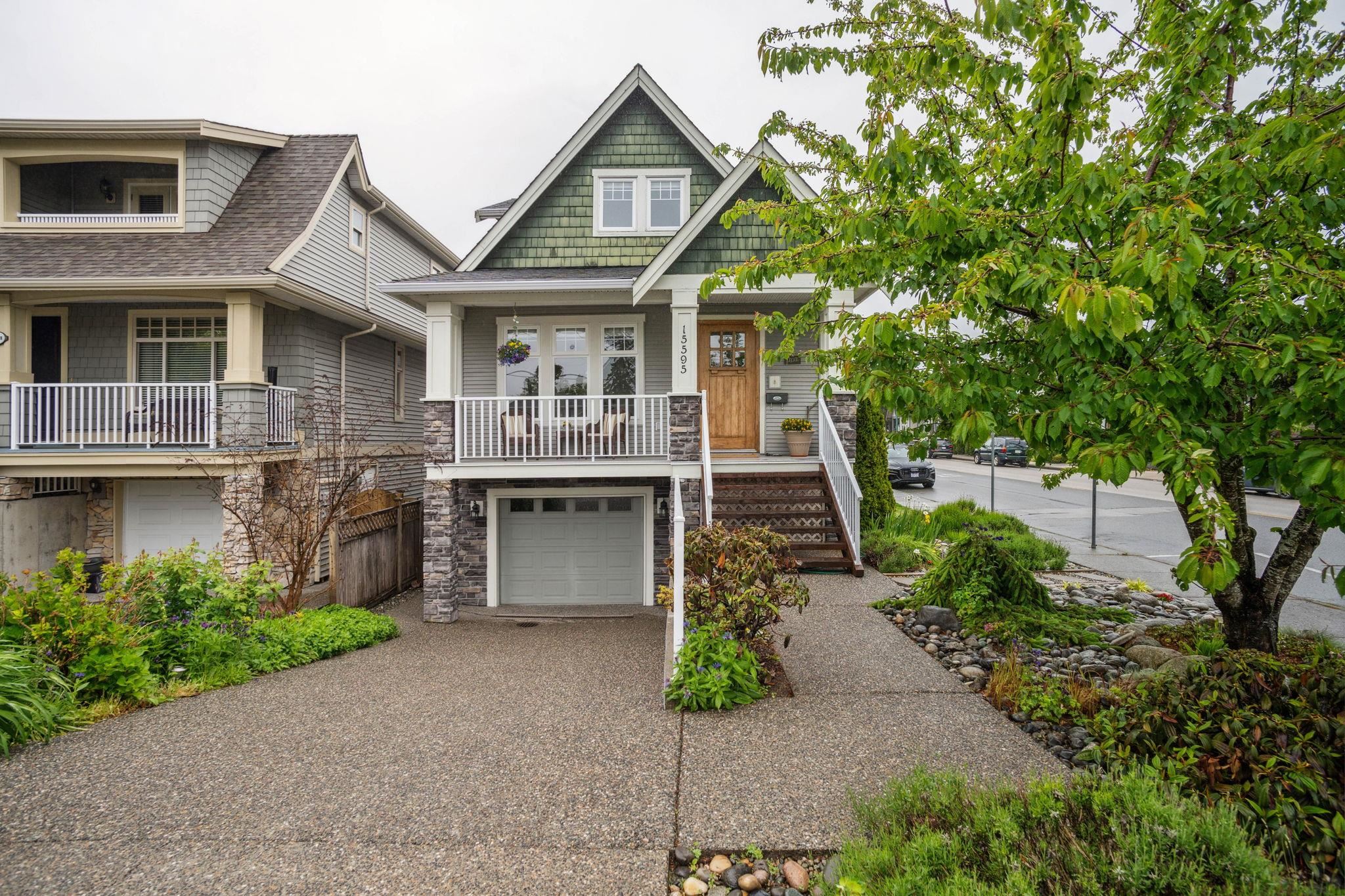 15595 Thrift Avenue, White Rock, White Rock, V4B 2L8 1