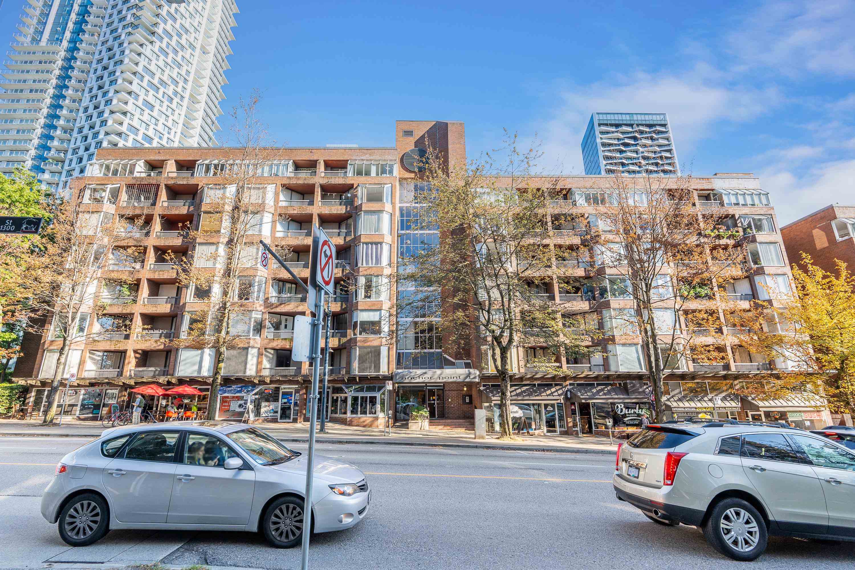 902 1330 Burrard Street, Vancouver, Downtown VW, V6Z 2B8 2