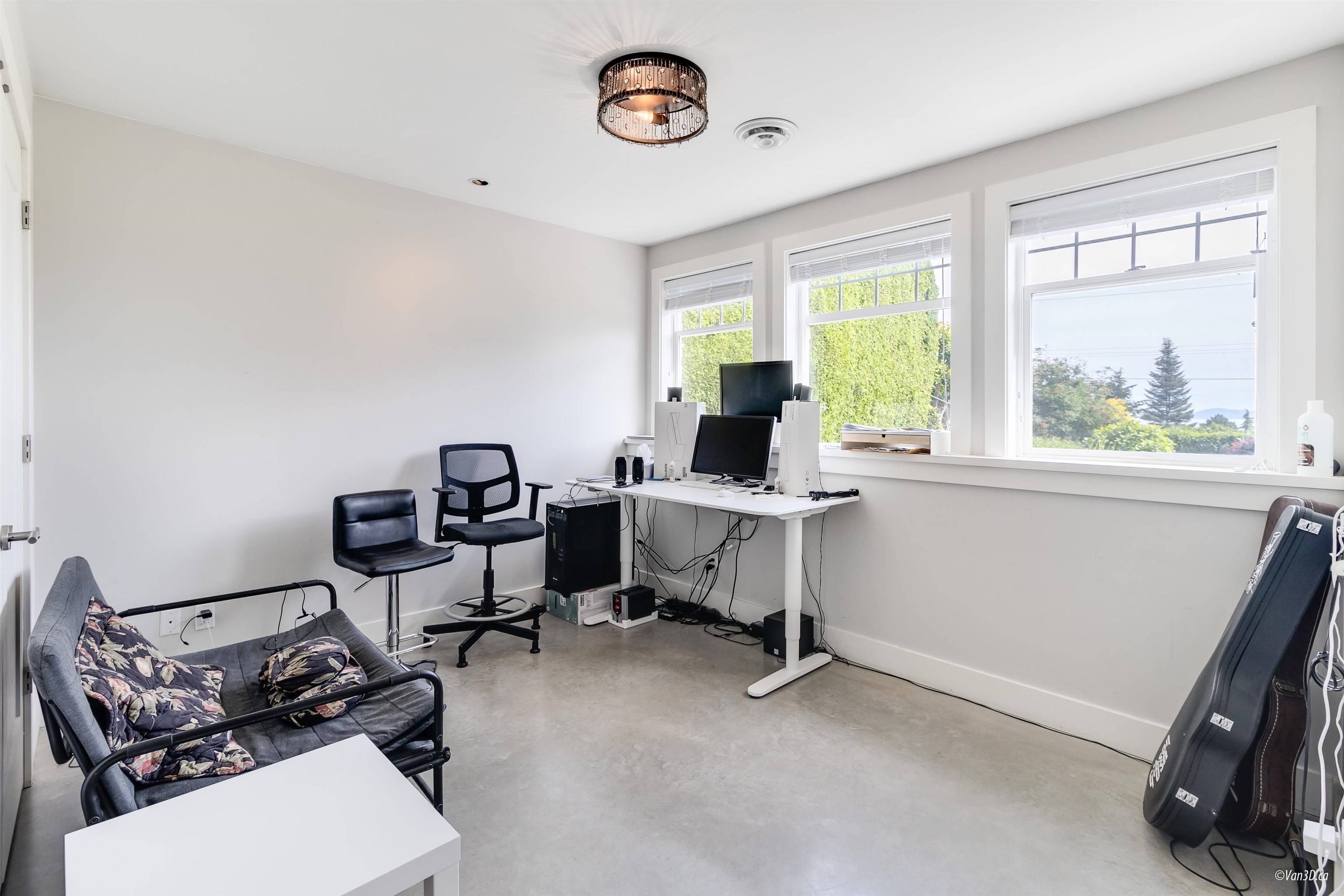 13341 Marine Drive, Surrey, Crescent Bch Ocean Pk., V4A 1E8 32