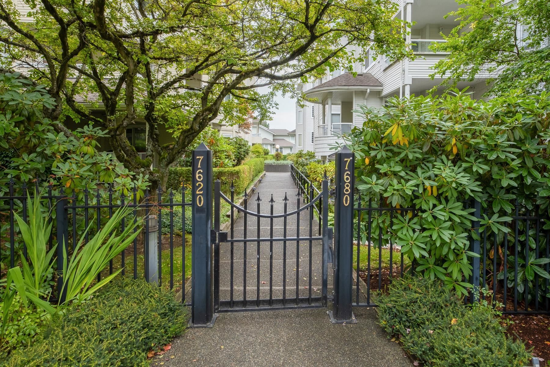 303 7620 Columbia Street, Vancouver, Marpole, V5X 4S8 1