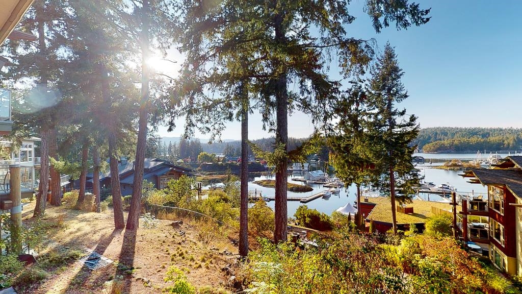 16b 12849 Lagoon Road, Madeira Park, Pender Harbour Egmont, V0N 2H0 0