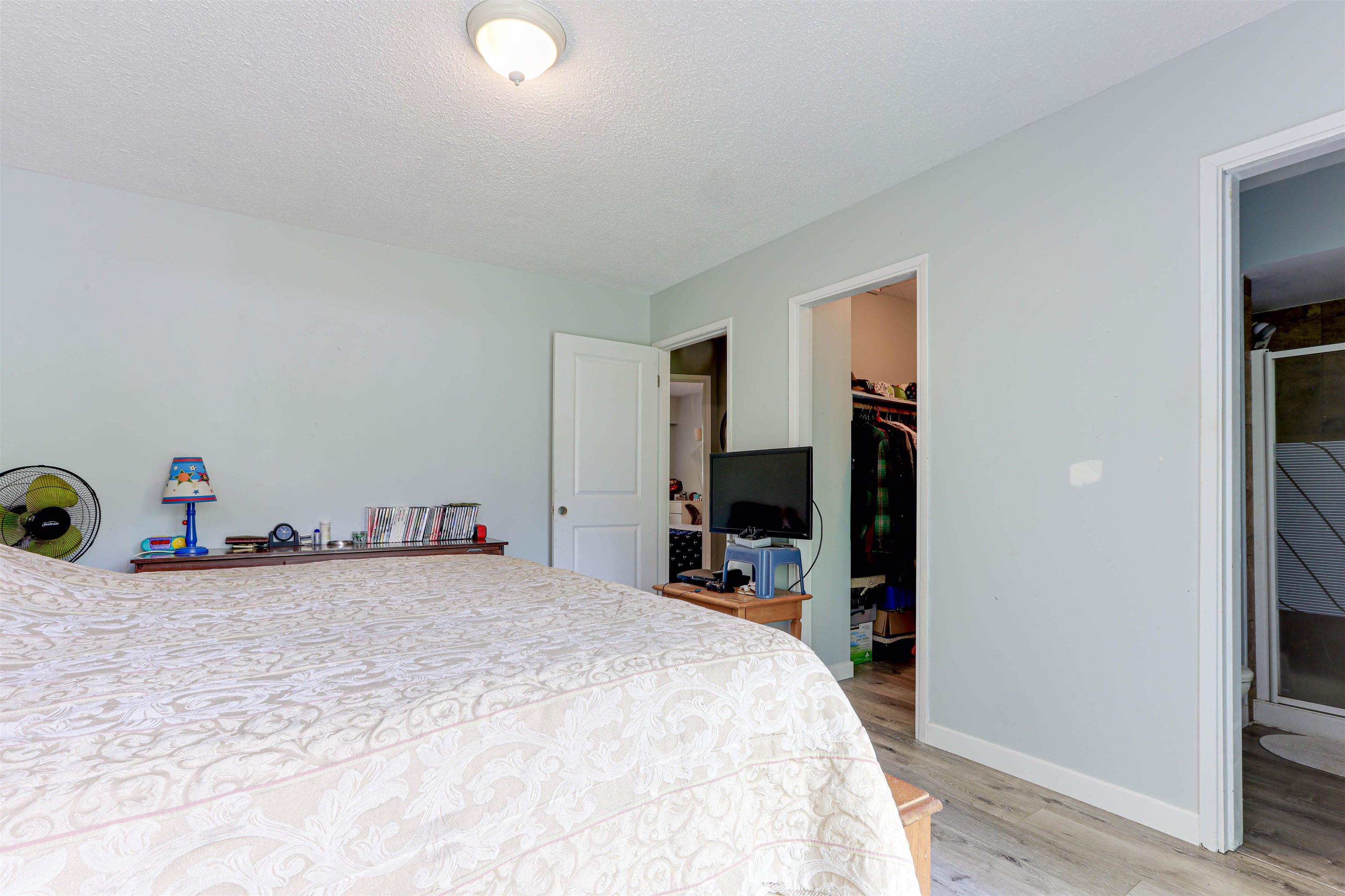 26766 Dewdney Trunk Road, Maple Ridge, Northeast, V2W 1N9 12