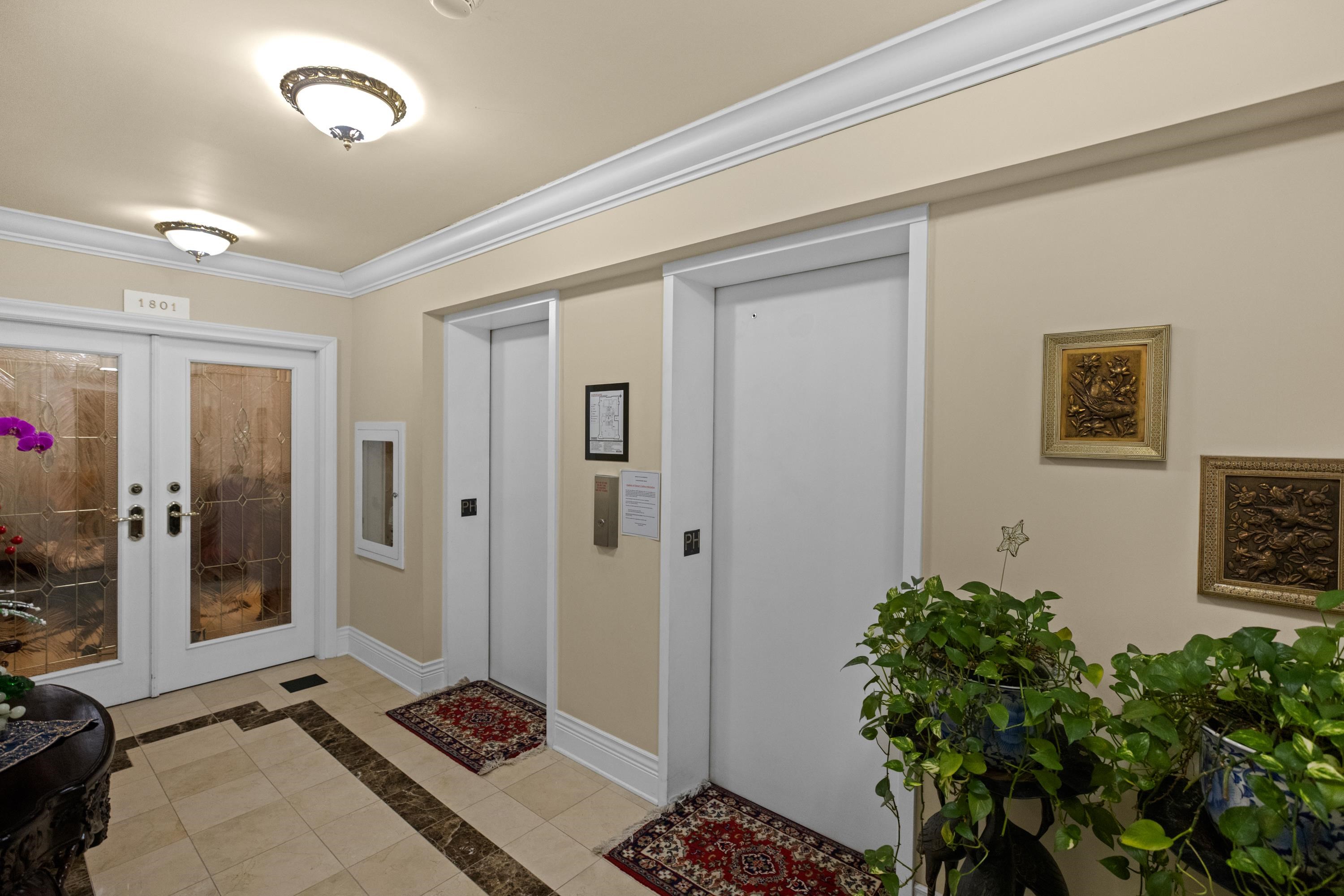 Listing image of 1801 1972 BELLEVUE AVENUE